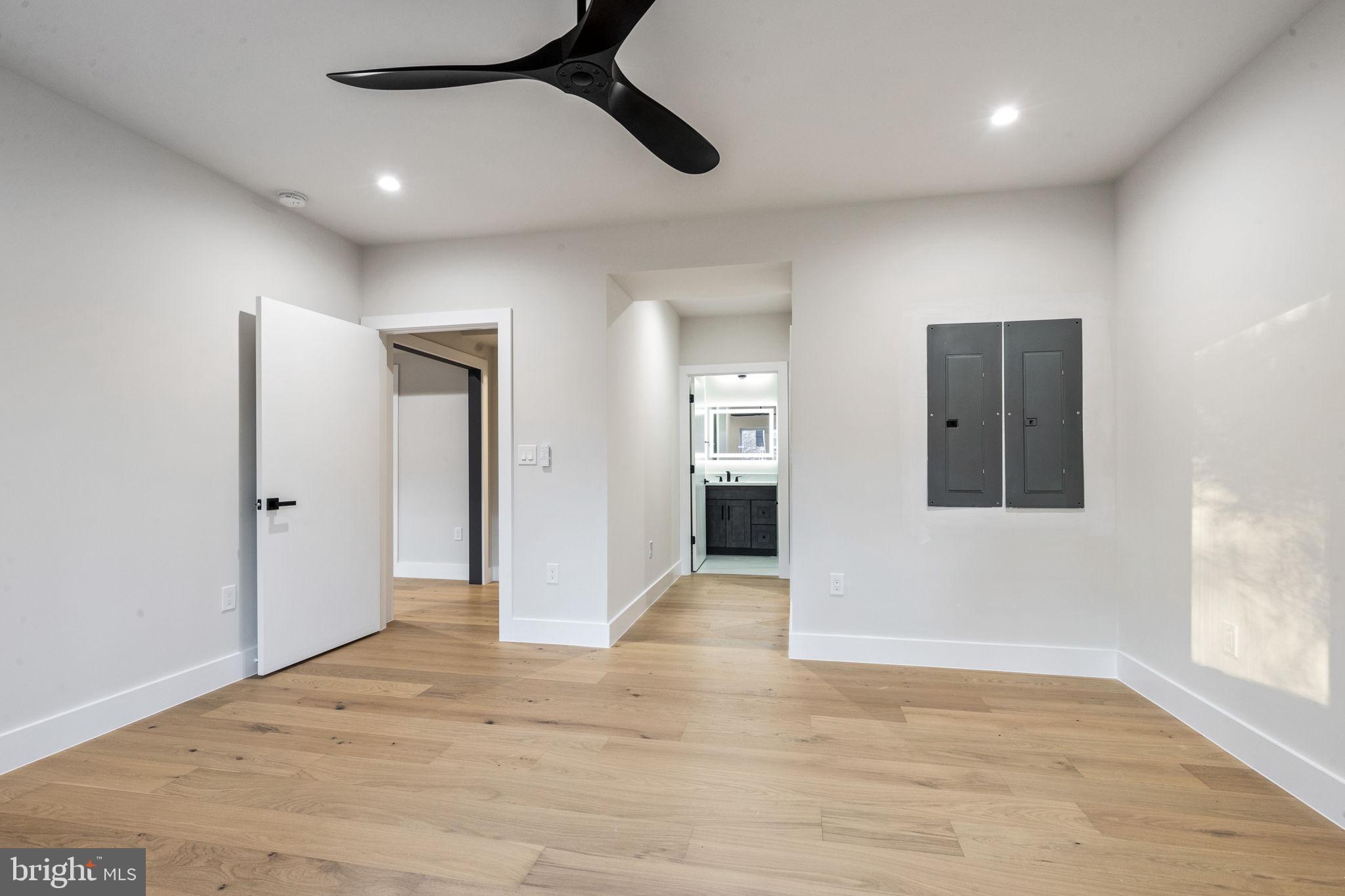 WOODS OF ILDA - Residential