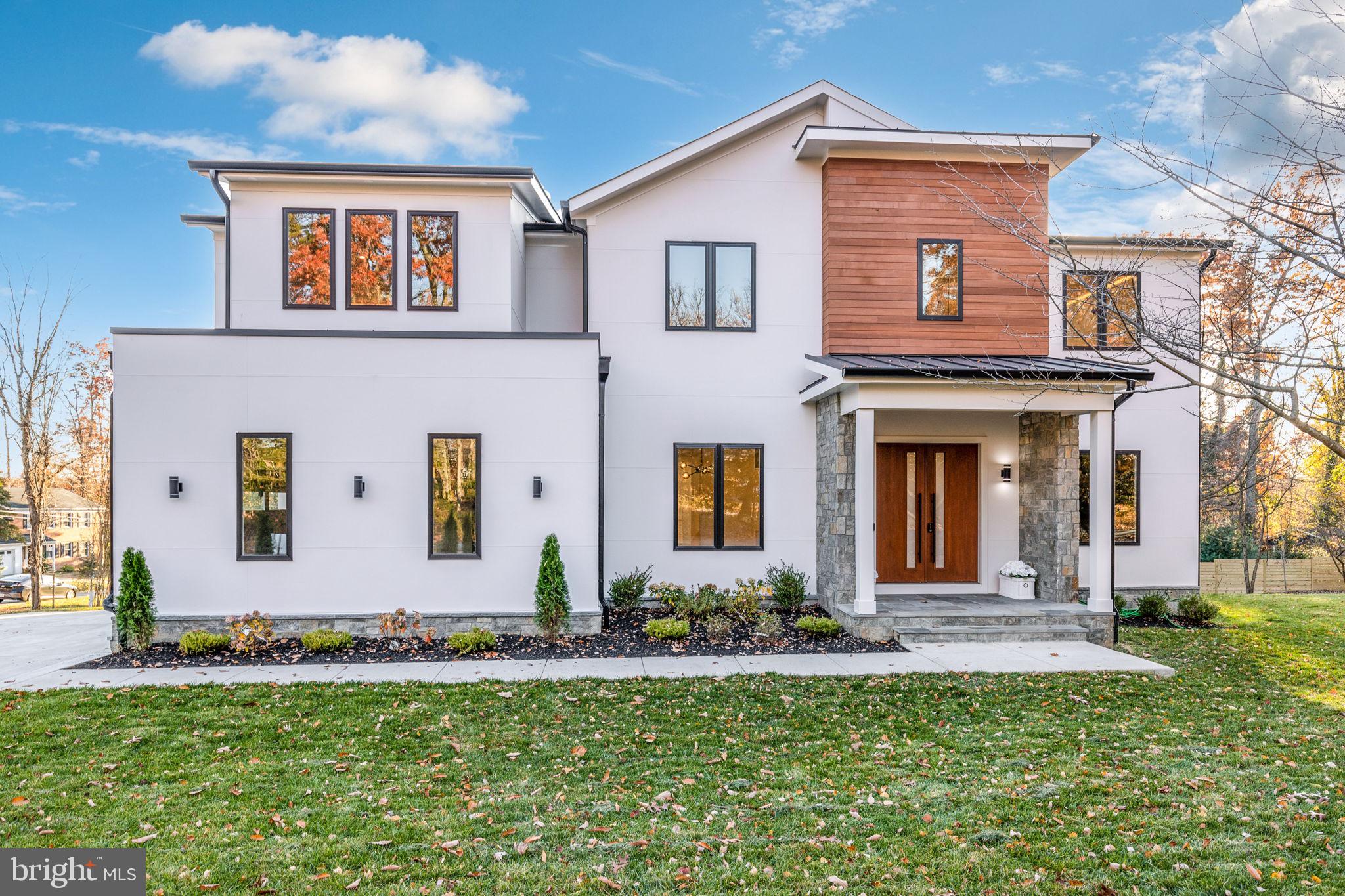 WOODS OF ILDA - Residential