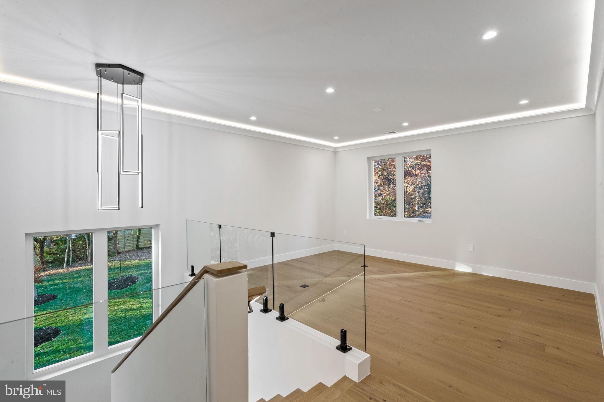 WOODS OF ILDA - Residential