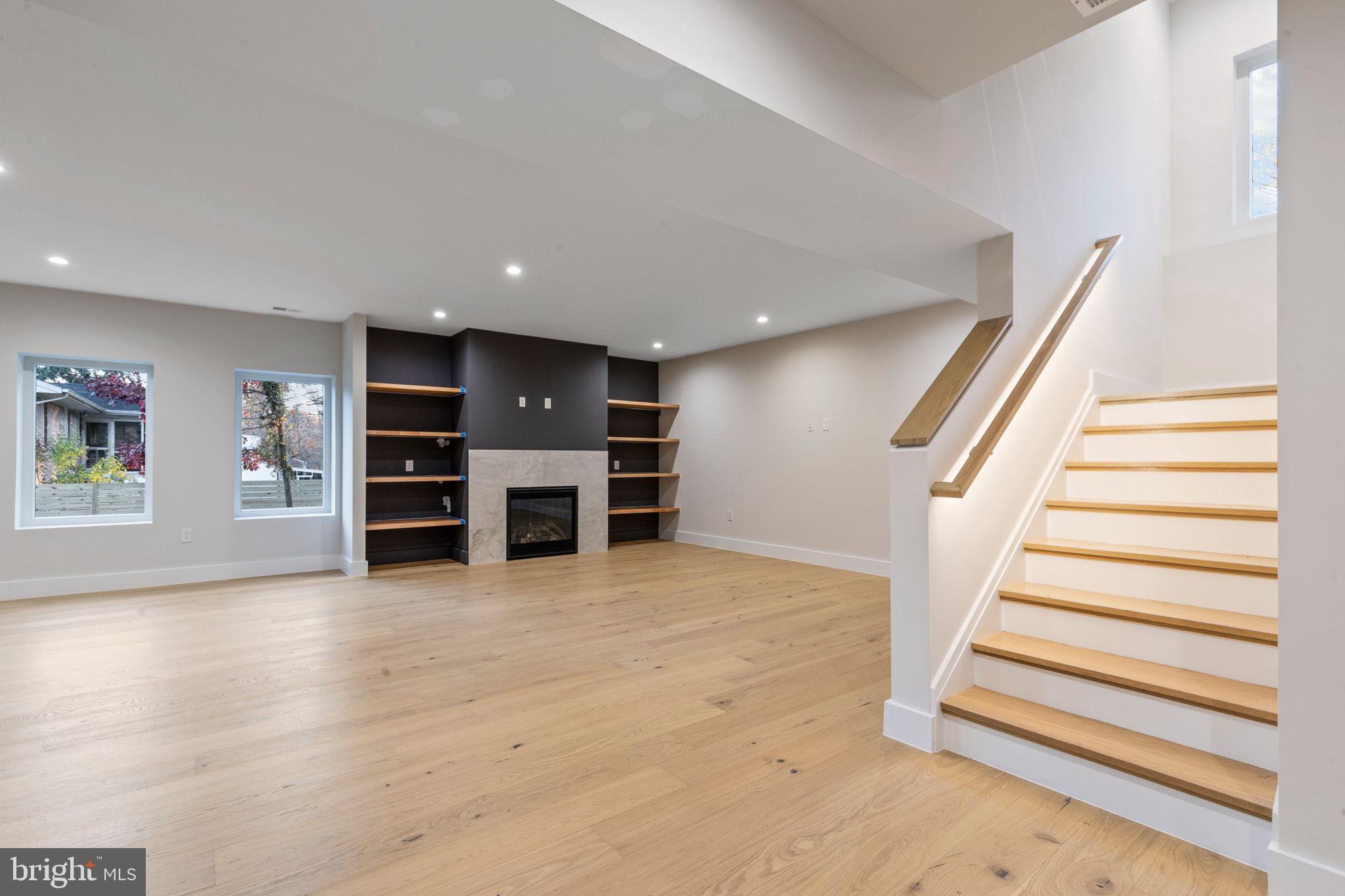 WOODS OF ILDA - Residential