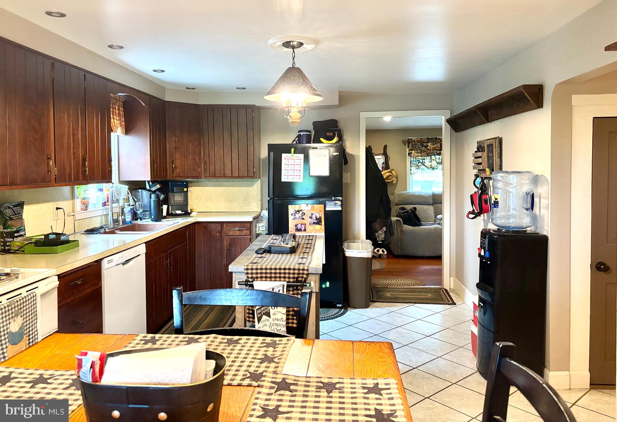290 WOODS ROAD