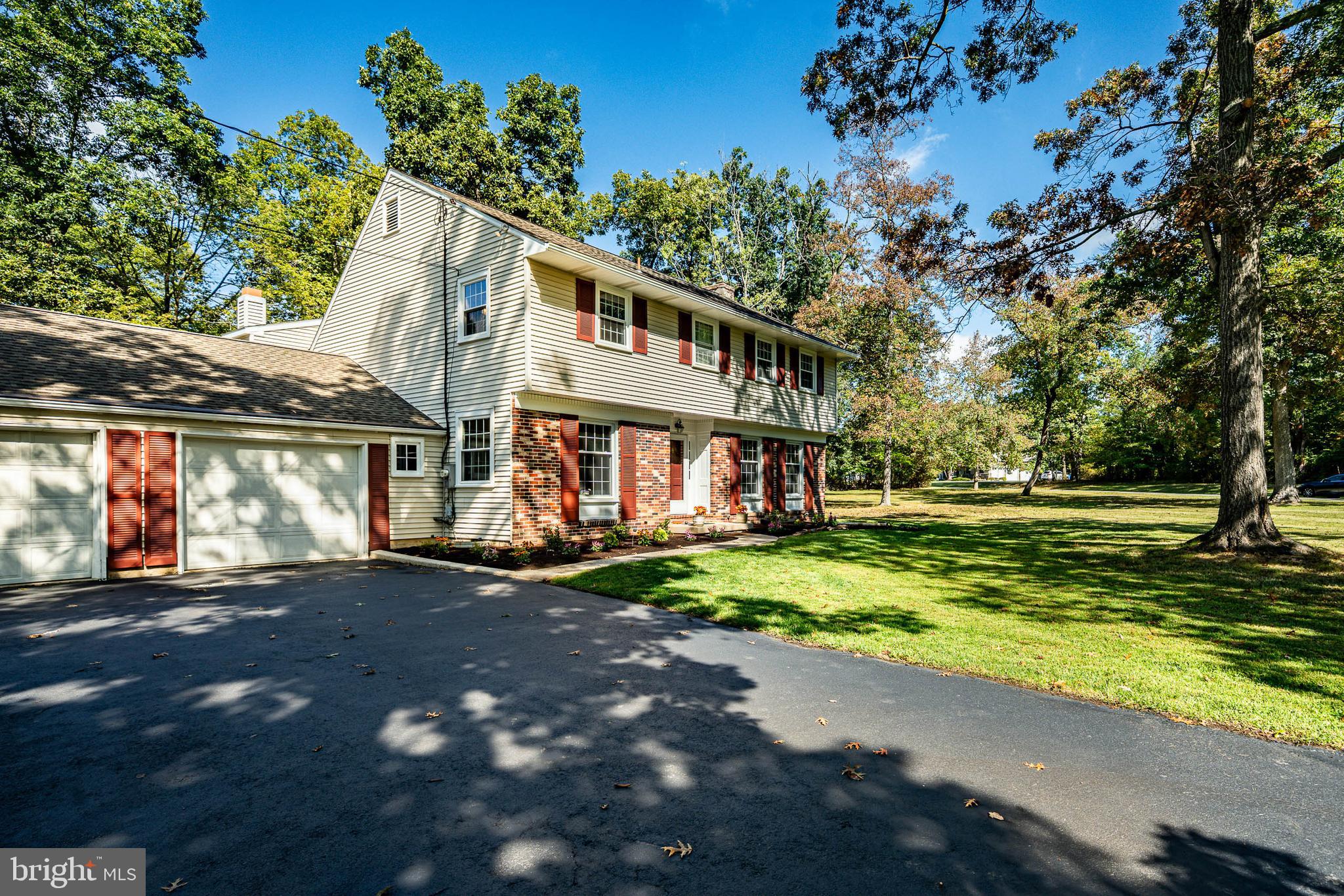 8 ANDREWS ROAD