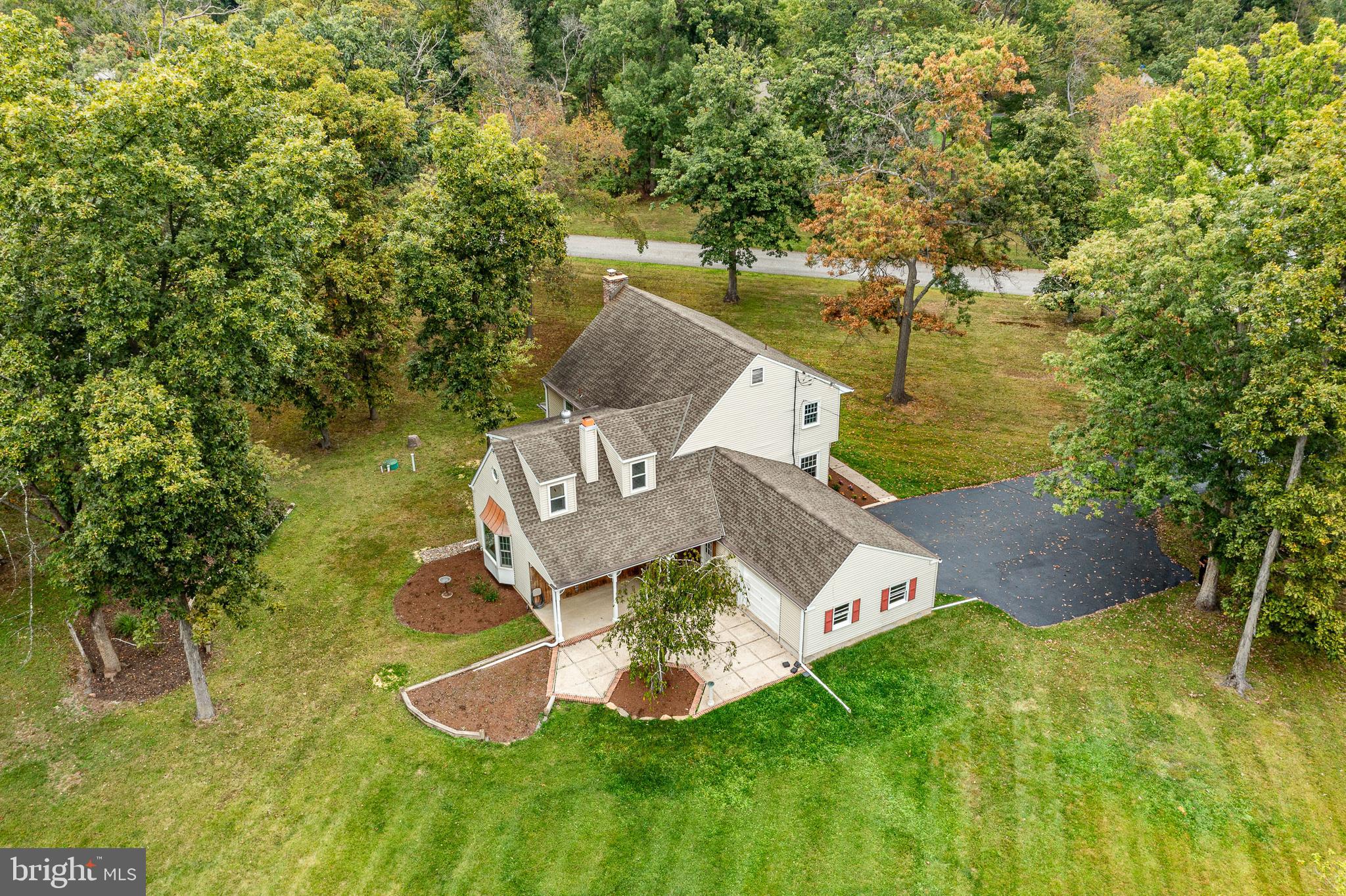 WILLISTOWN ACRES - Residential