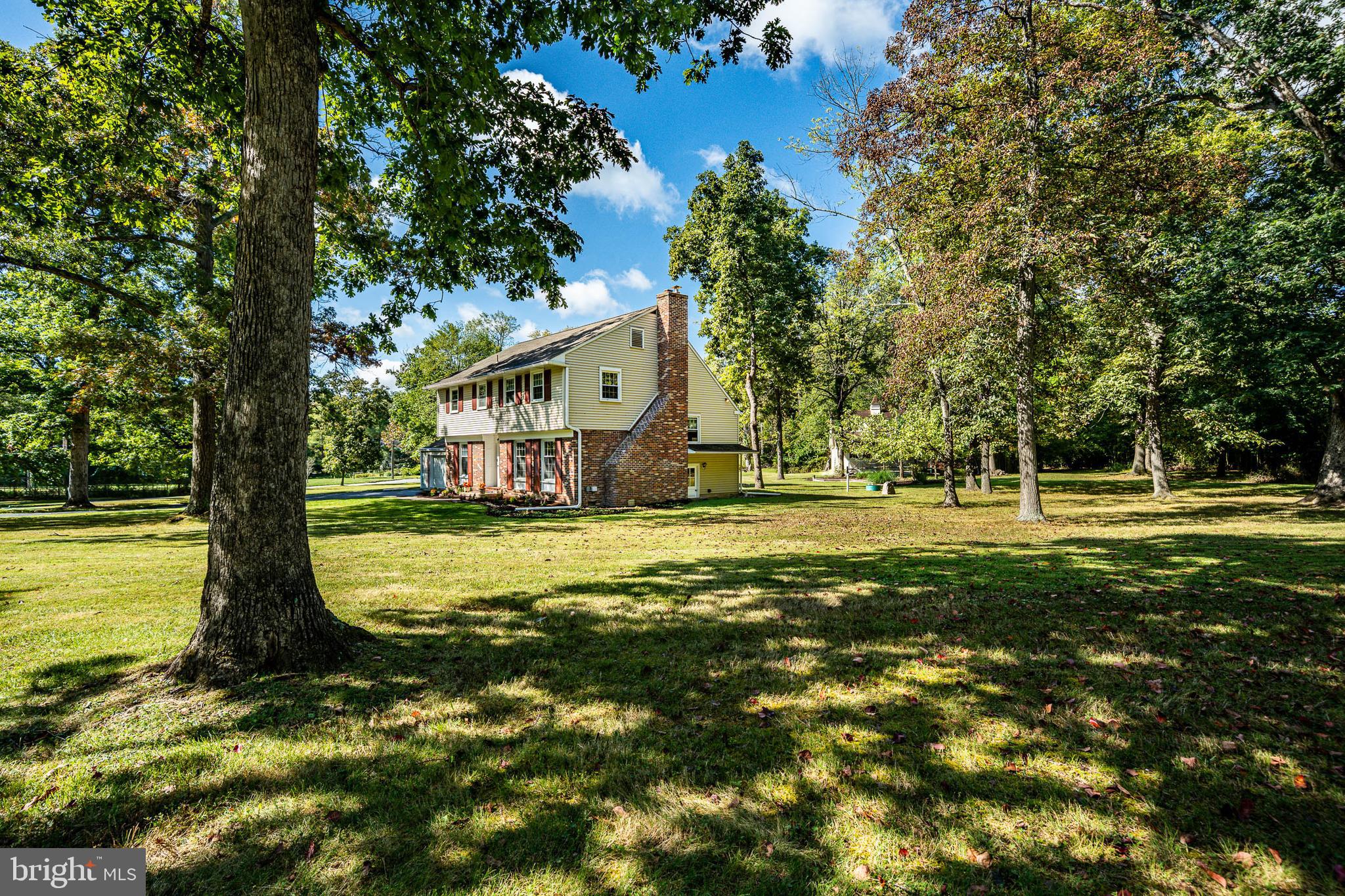 WILLISTOWN ACRES - Residential