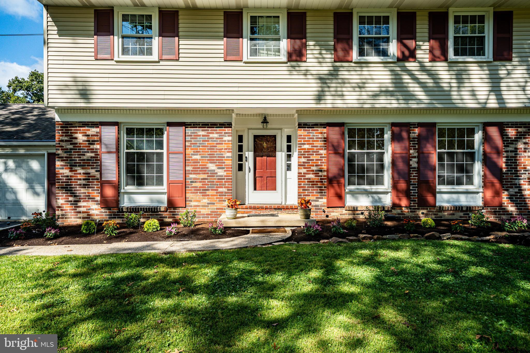 8 ANDREWS ROAD