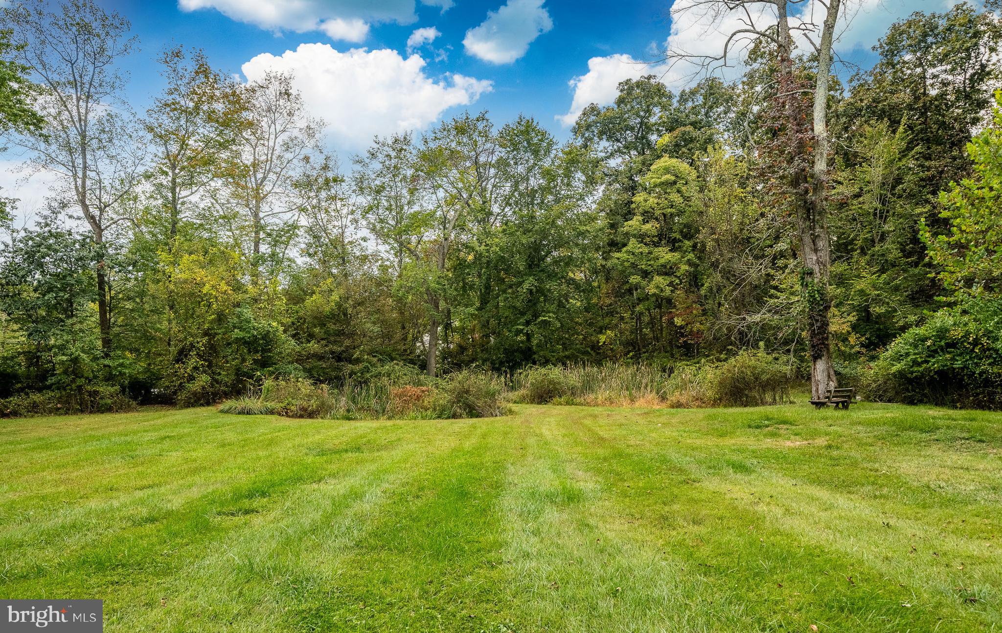 WILLISTOWN ACRES - Residential
