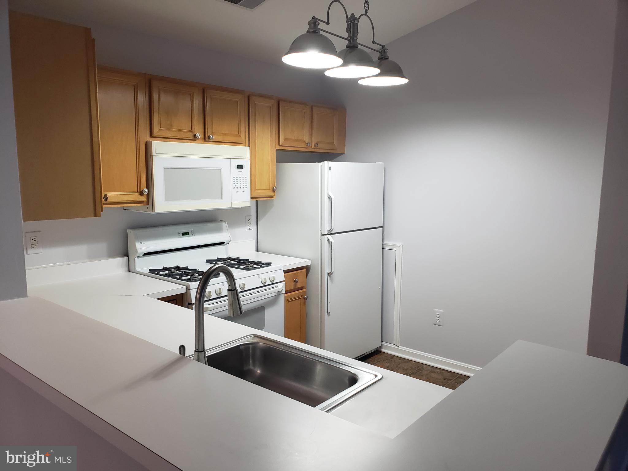 BROOKSTONE - Residential Lease