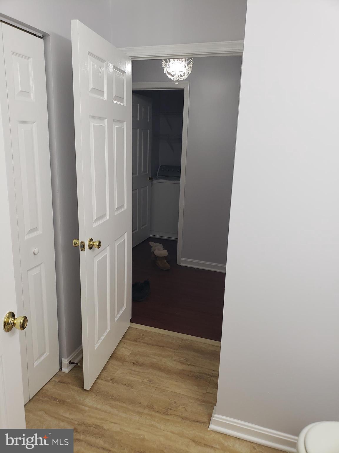 BROOKSTONE - Residential Lease