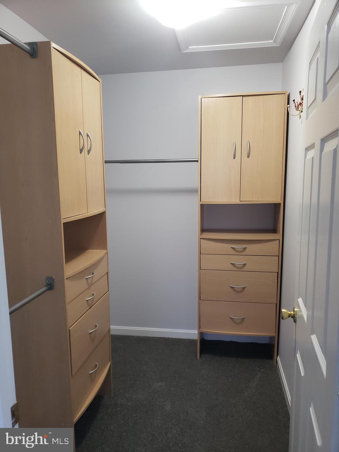 BROOKSTONE - Residential Lease