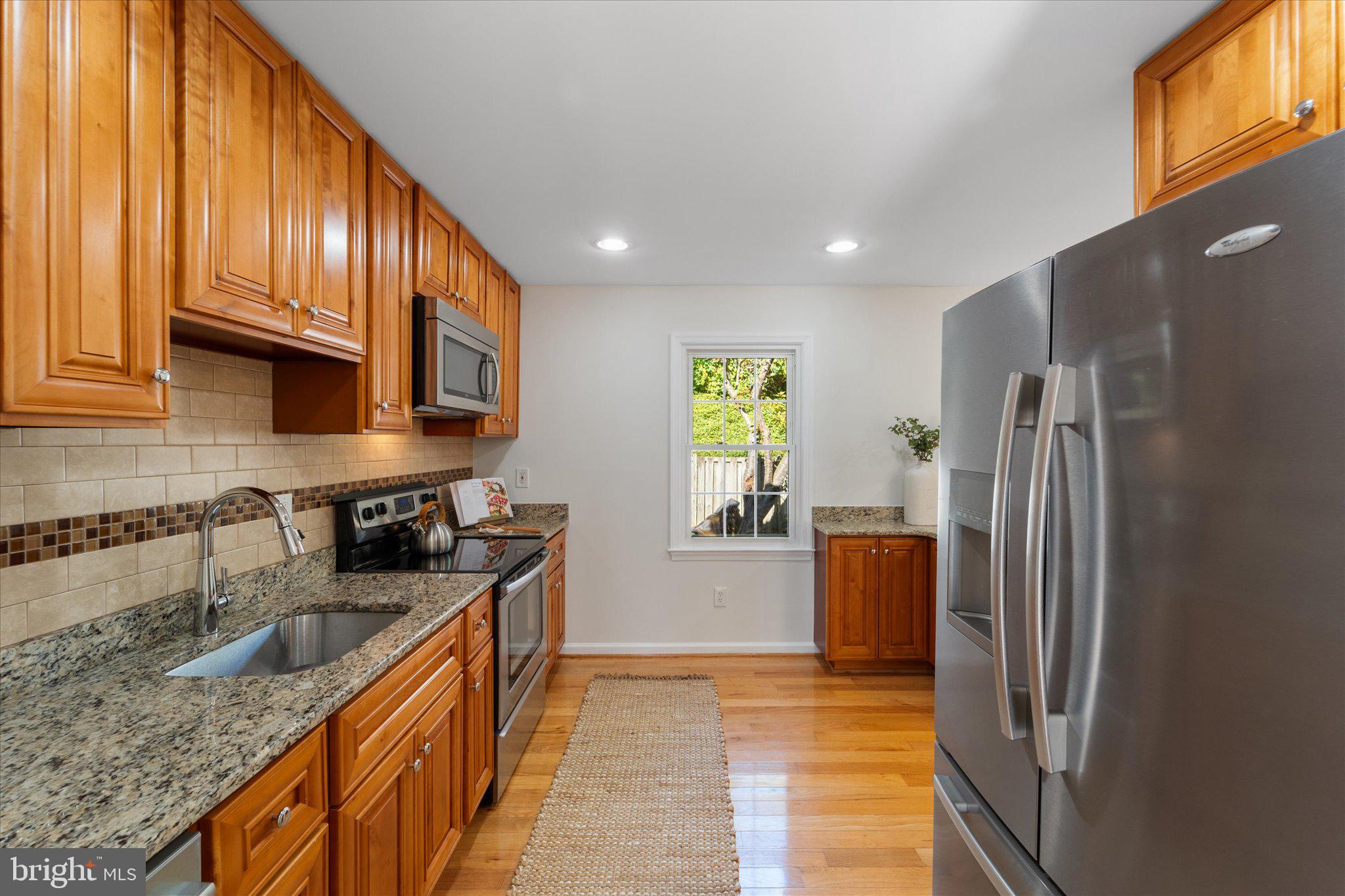 DANBURY FOREST - Residential