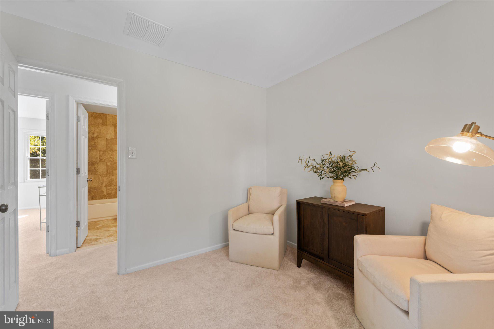 DANBURY FOREST - Residential