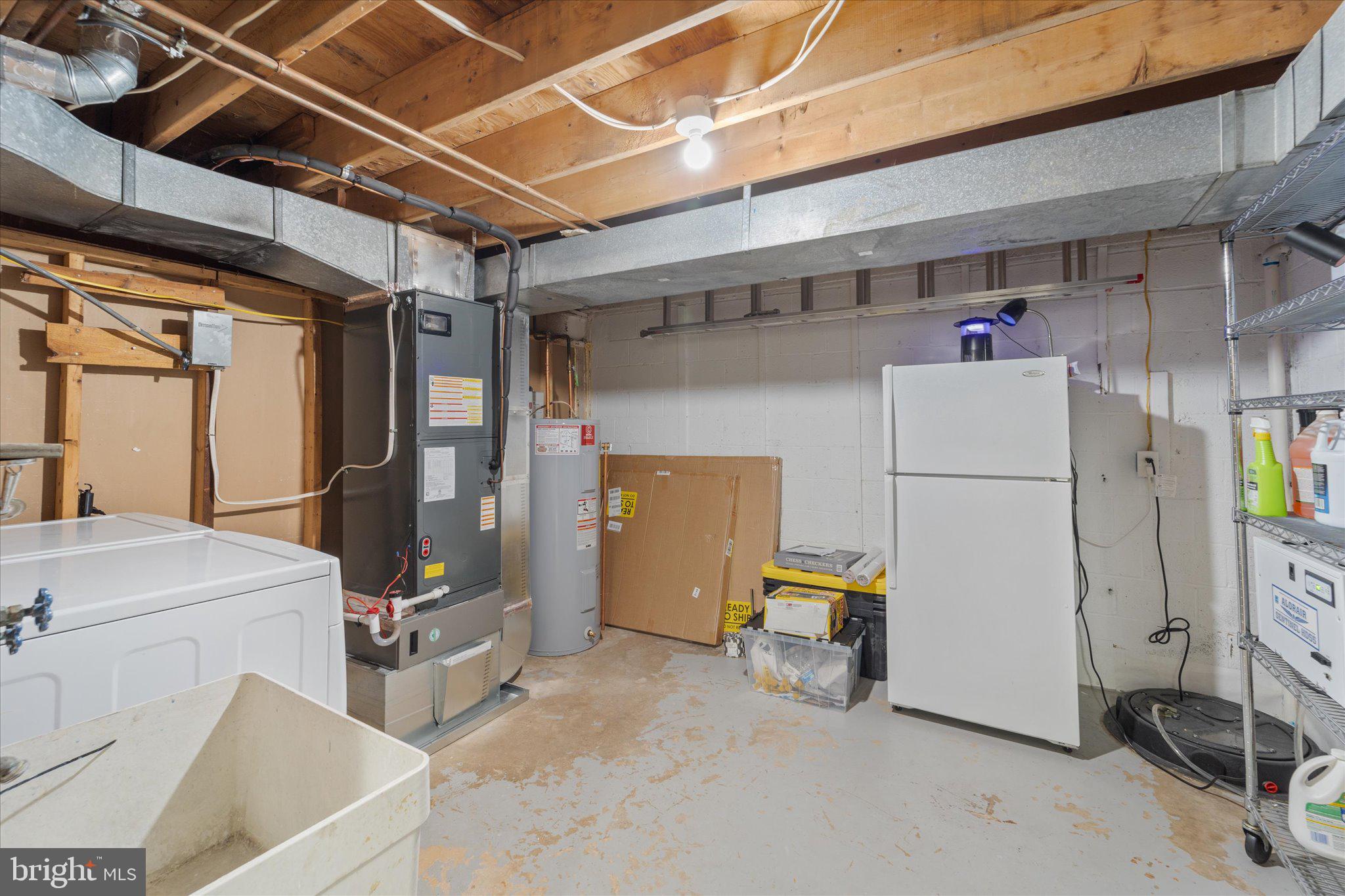 DANBURY FOREST - Residential