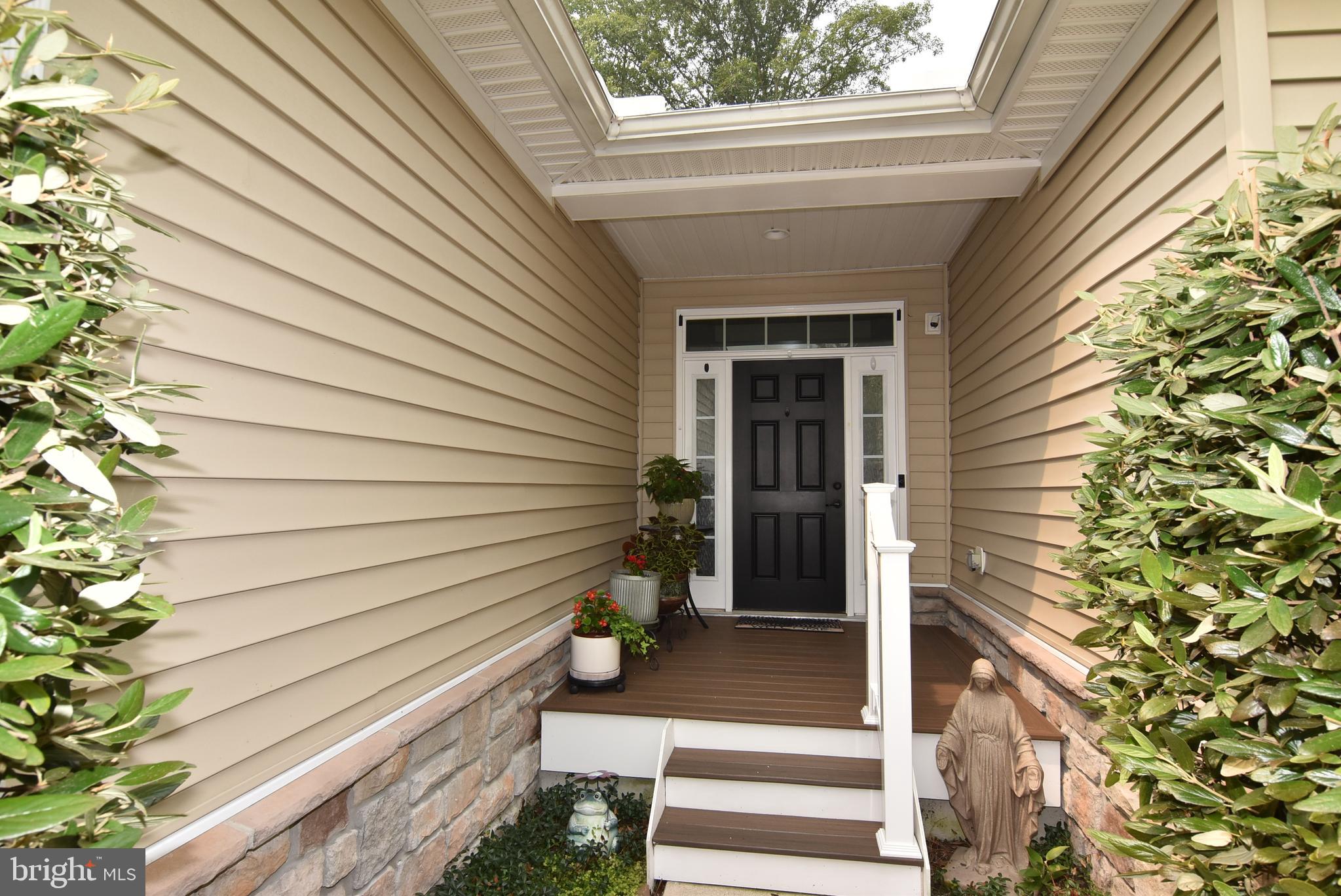 427 TUNBRIDGE COURT