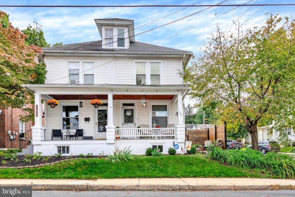 Photo of 401 Washington Avenue, EPHRATA, PA 17522 (MLS # PALA2095670)