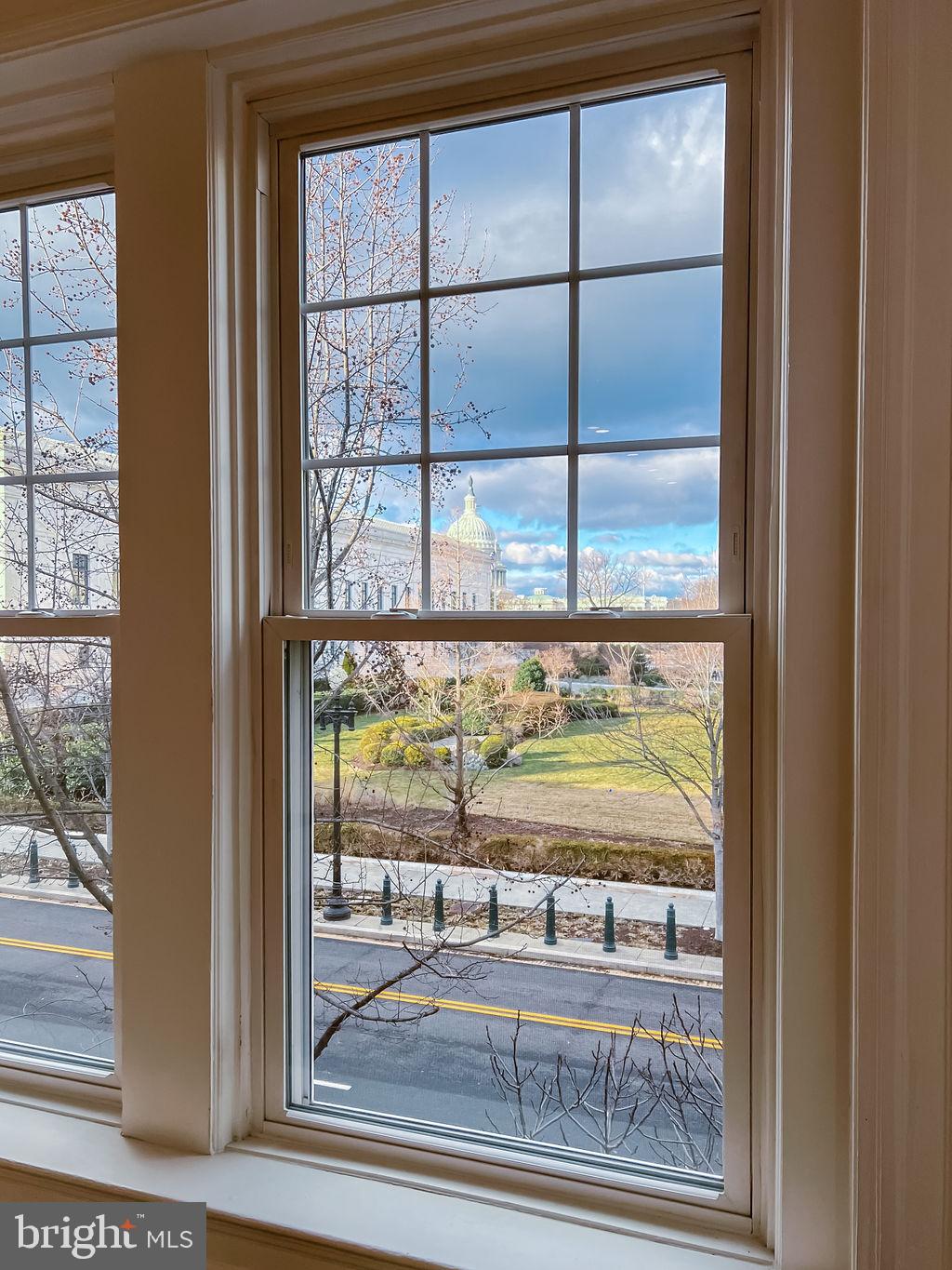 CAPITOL HILL - Residential