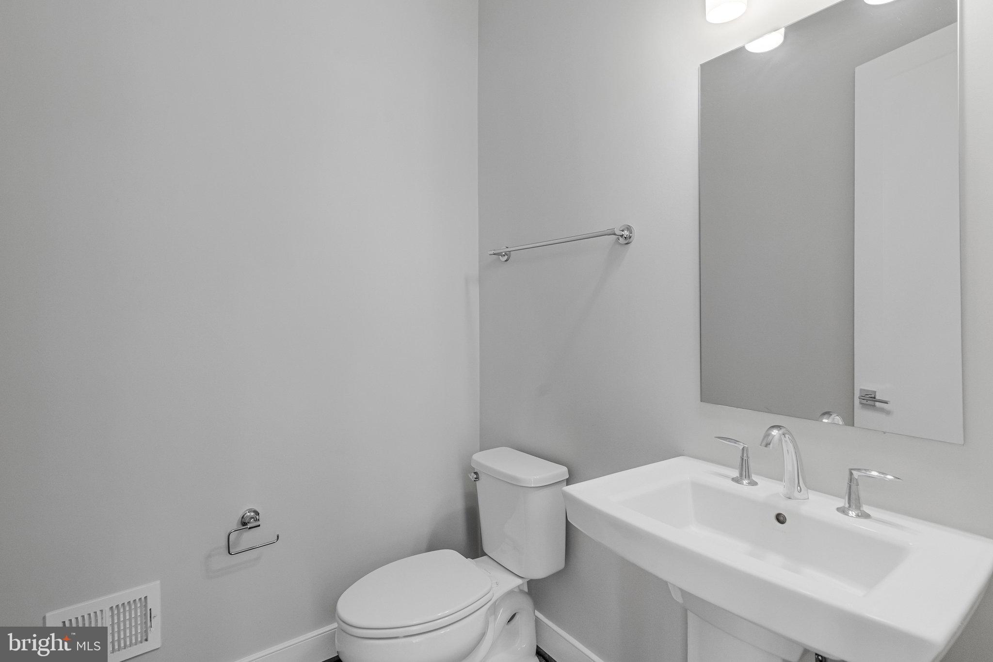 UNION TOWNS - Residential Lease