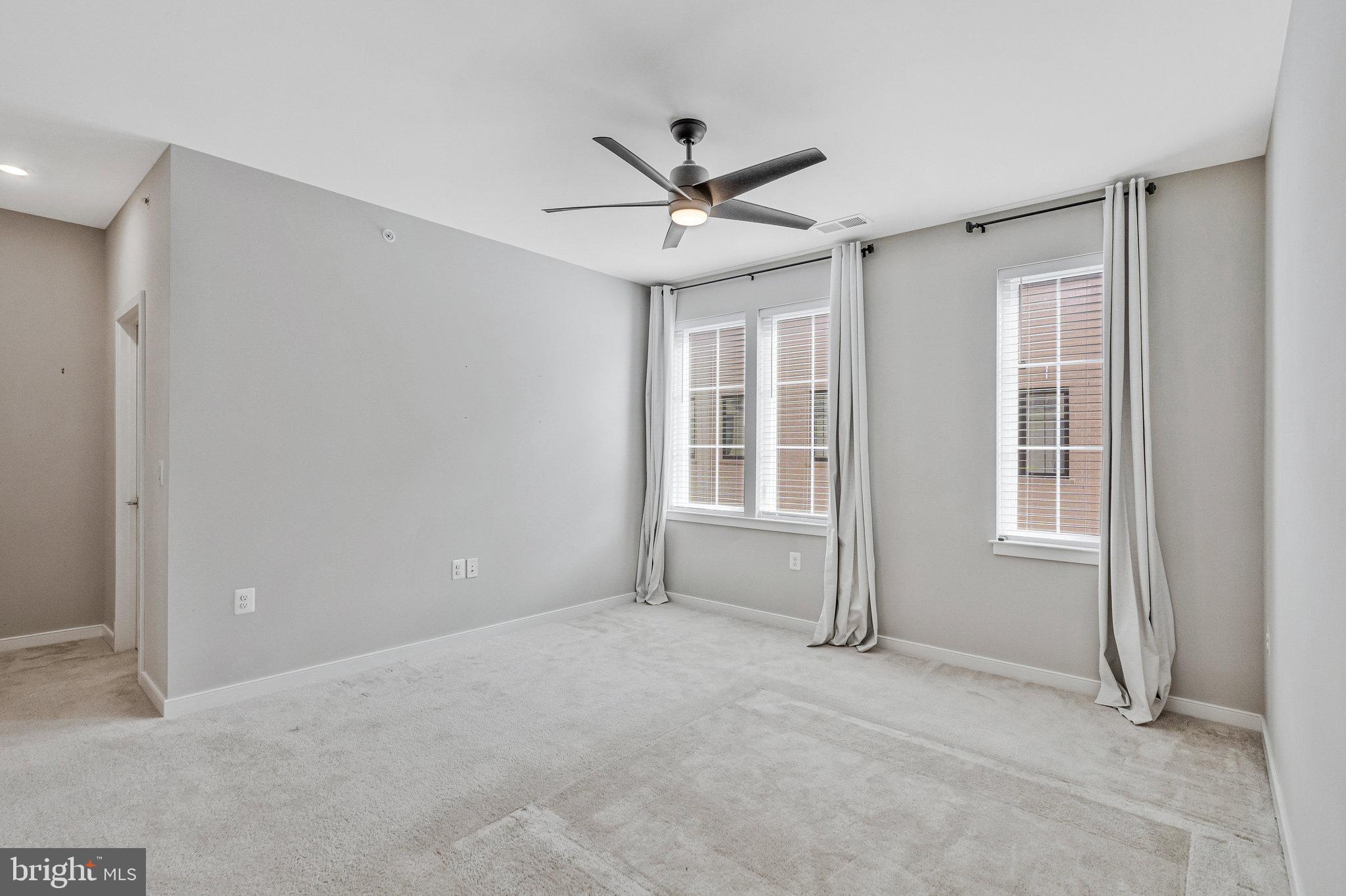 UNION TOWNS - Residential Lease