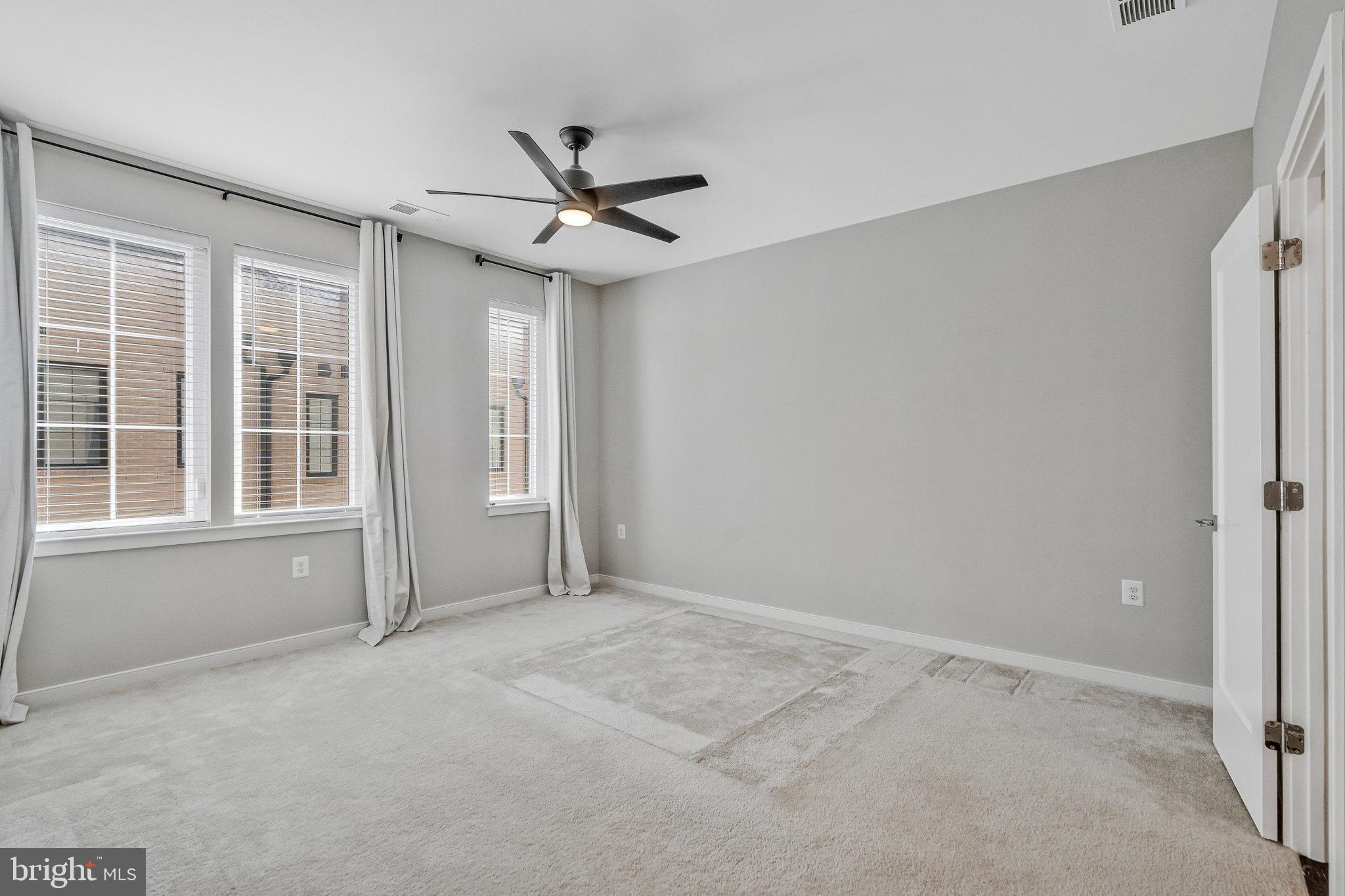 UNION TOWNS - Residential Lease