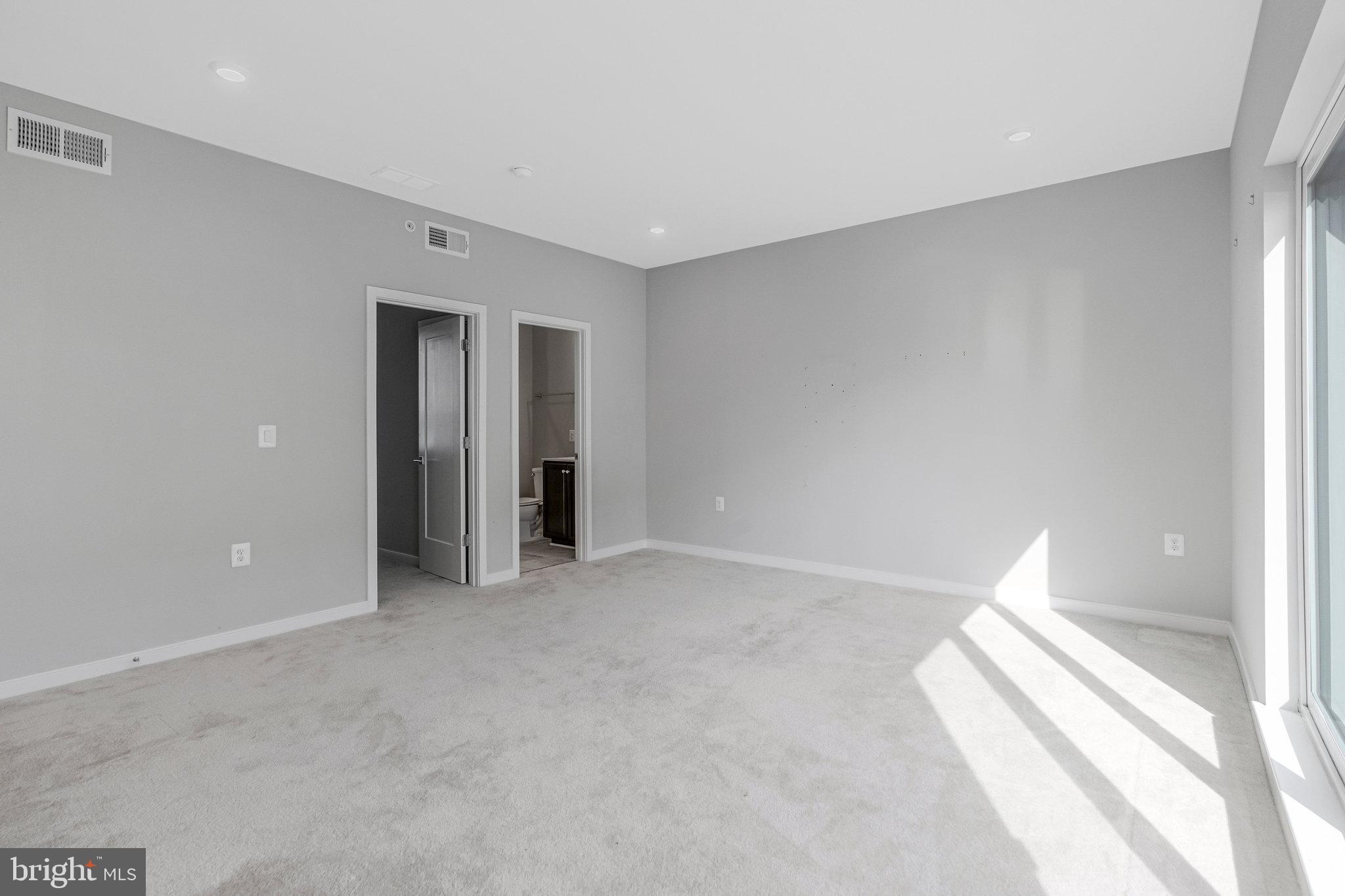 UNION TOWNS - Residential Lease