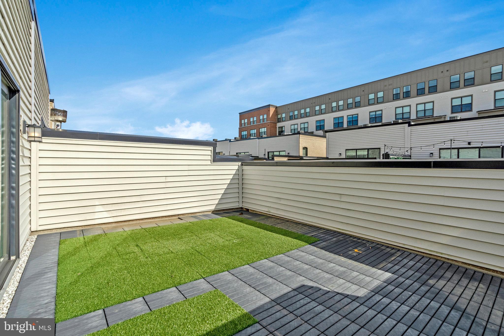 UNION TOWNS - Residential Lease