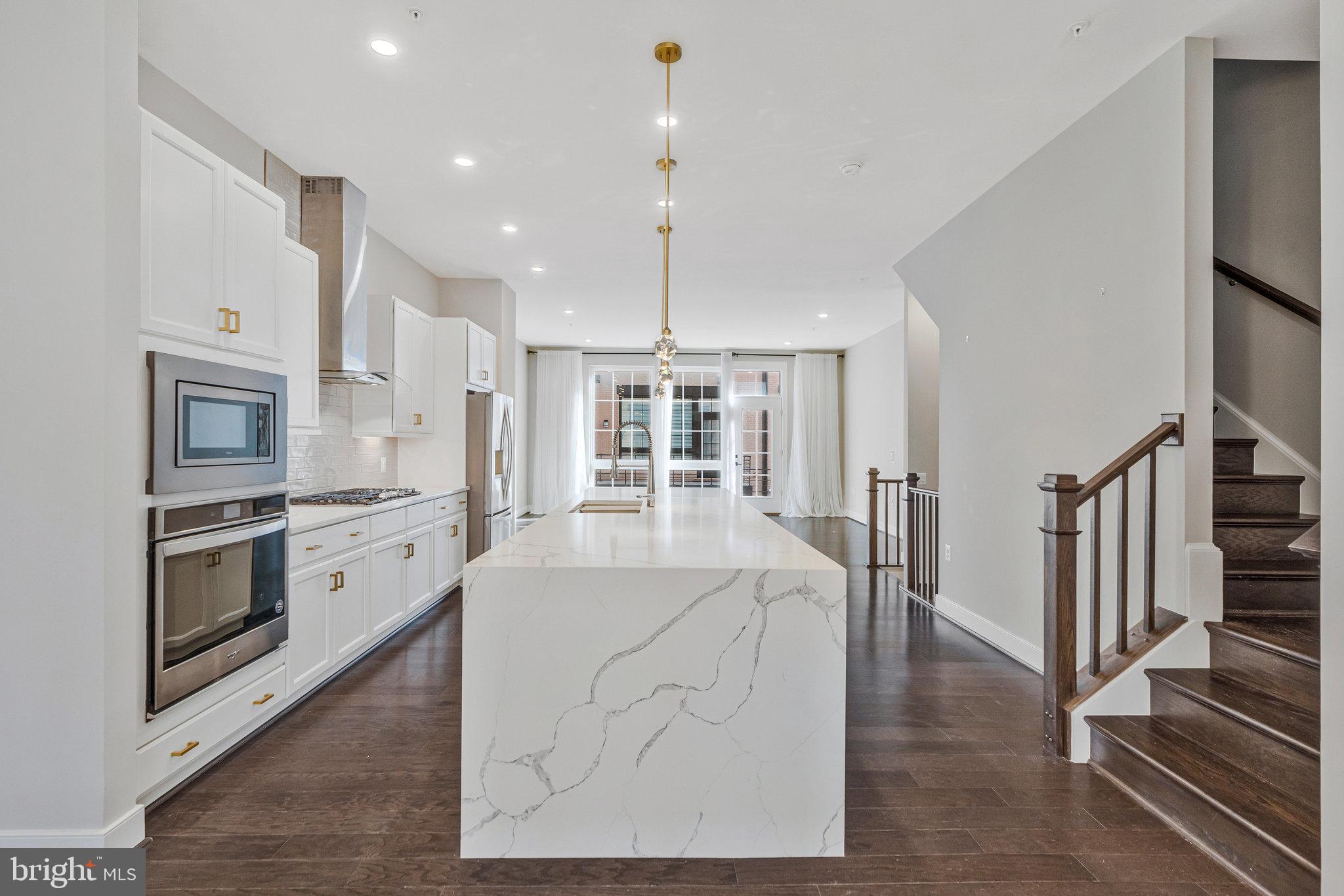 UNION TOWNS - Residential Lease