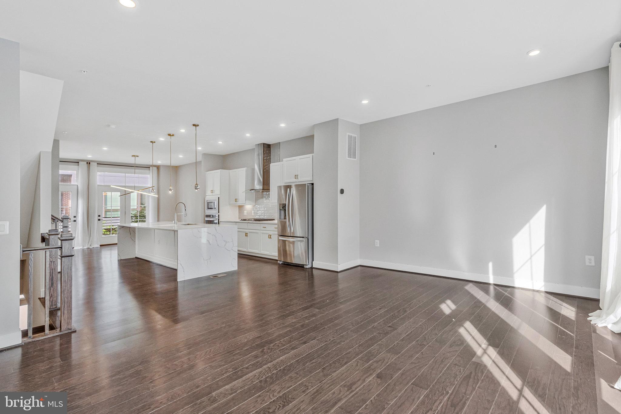 UNION TOWNS - Residential Lease