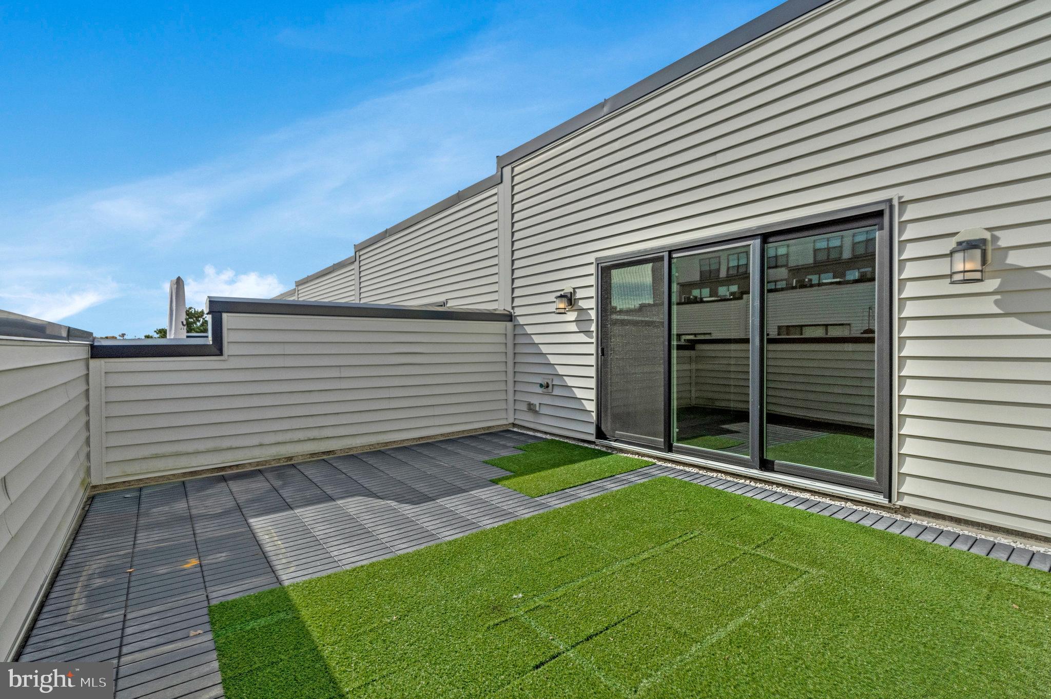 UNION TOWNS - Residential Lease