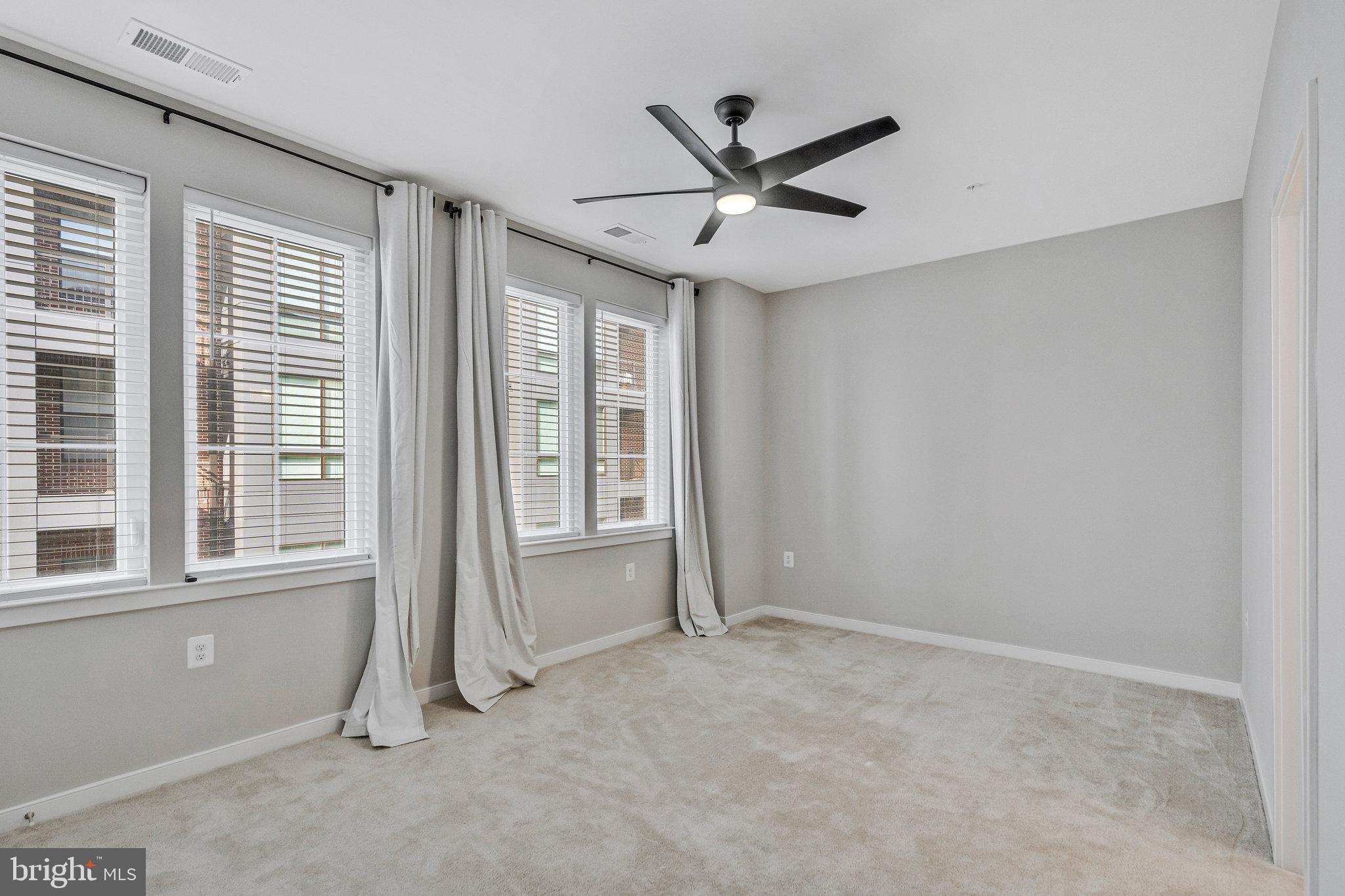 UNION TOWNS - Residential Lease