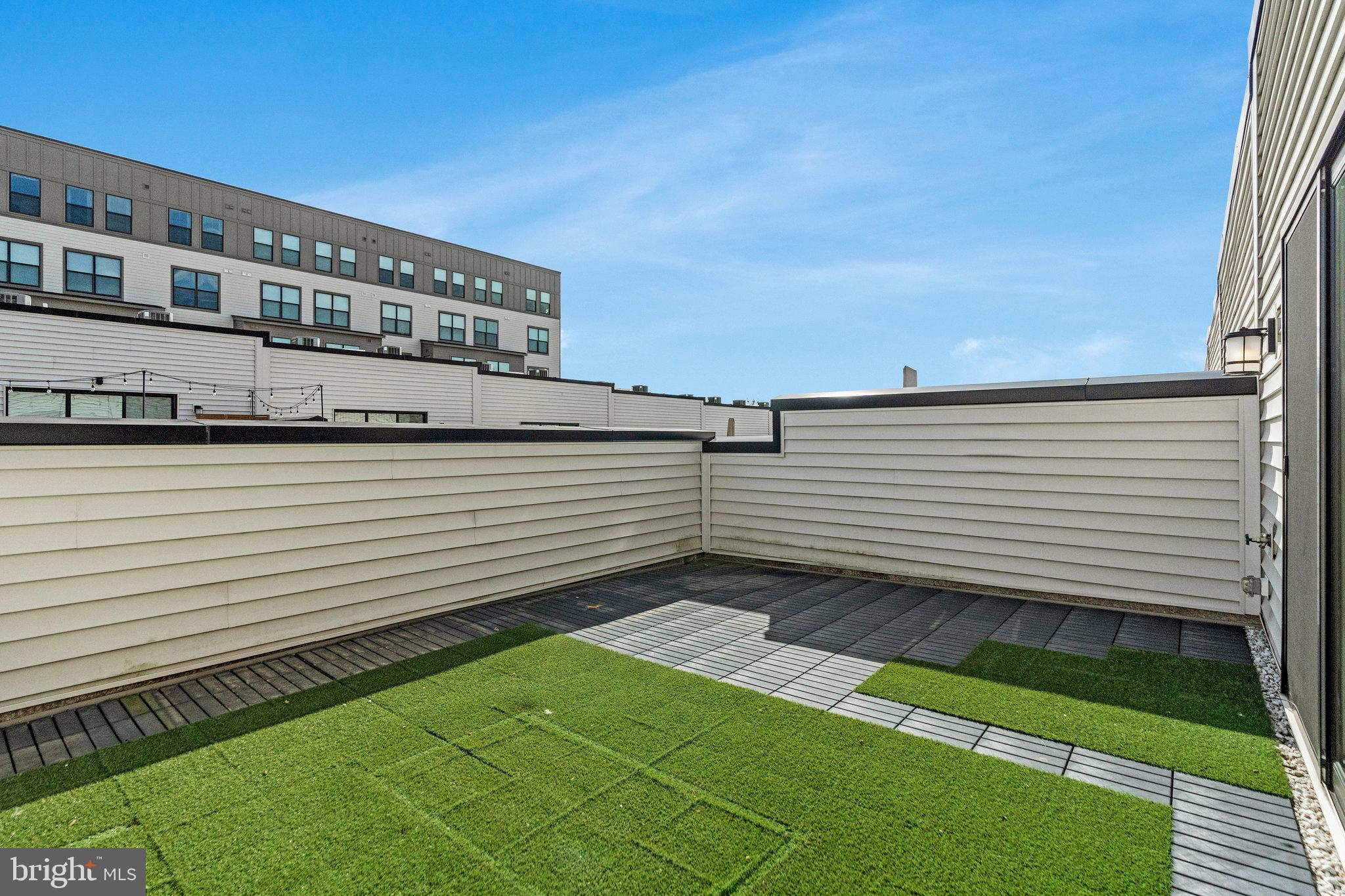 UNION TOWNS - Residential Lease