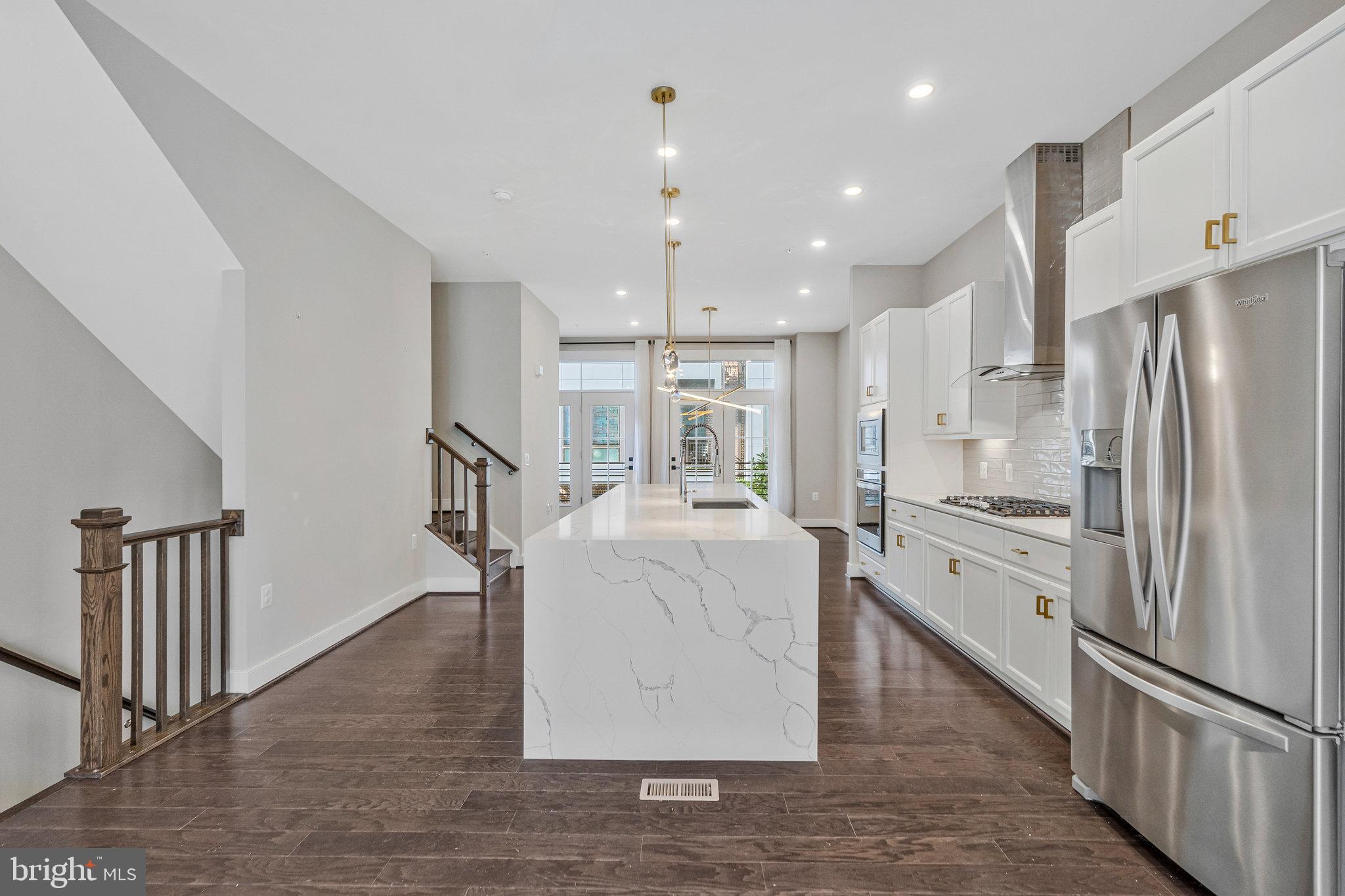 UNION TOWNS - Residential Lease