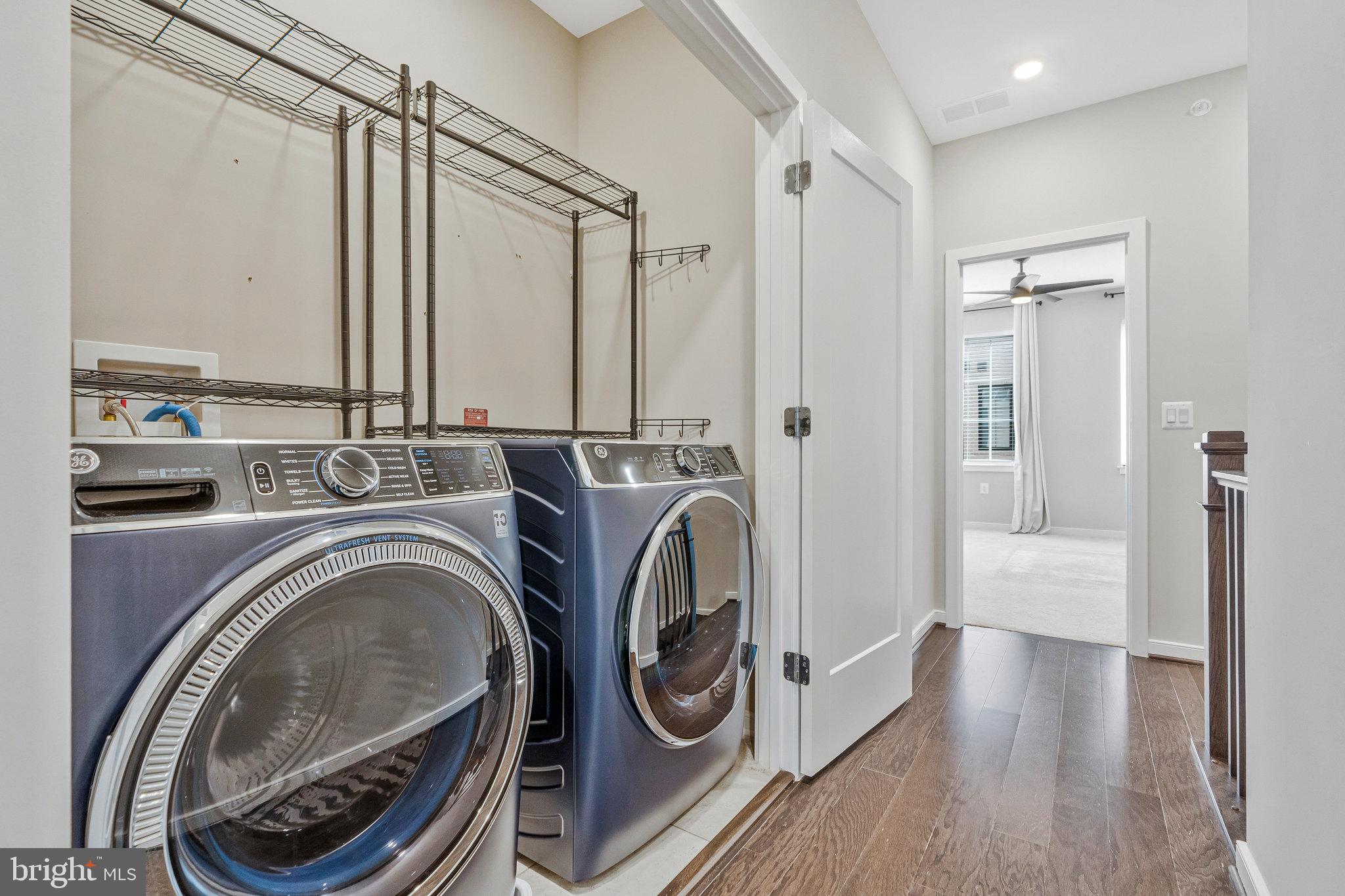 UNION TOWNS - Residential Lease