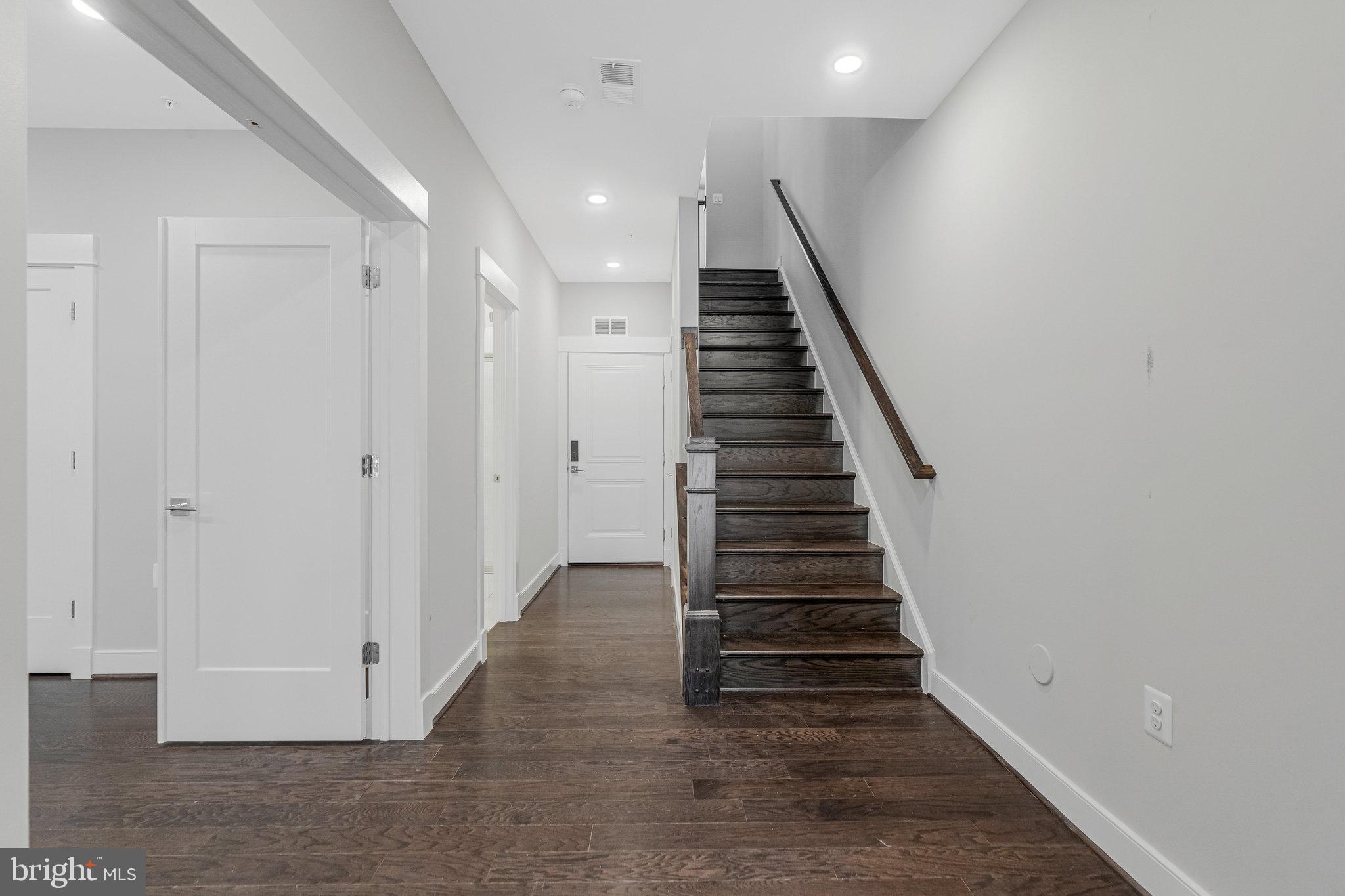 UNION TOWNS - Residential Lease