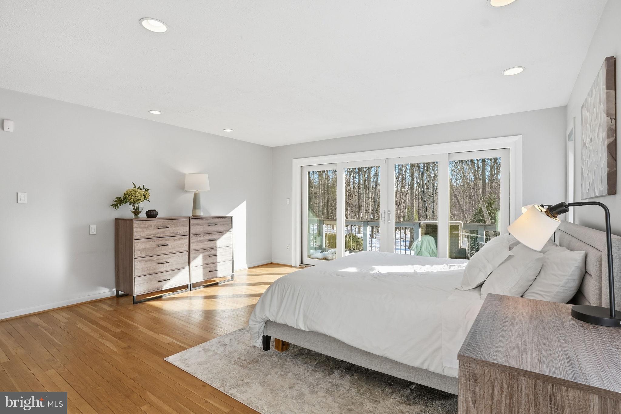 DARNESTOWN OUTSIDE - Residential