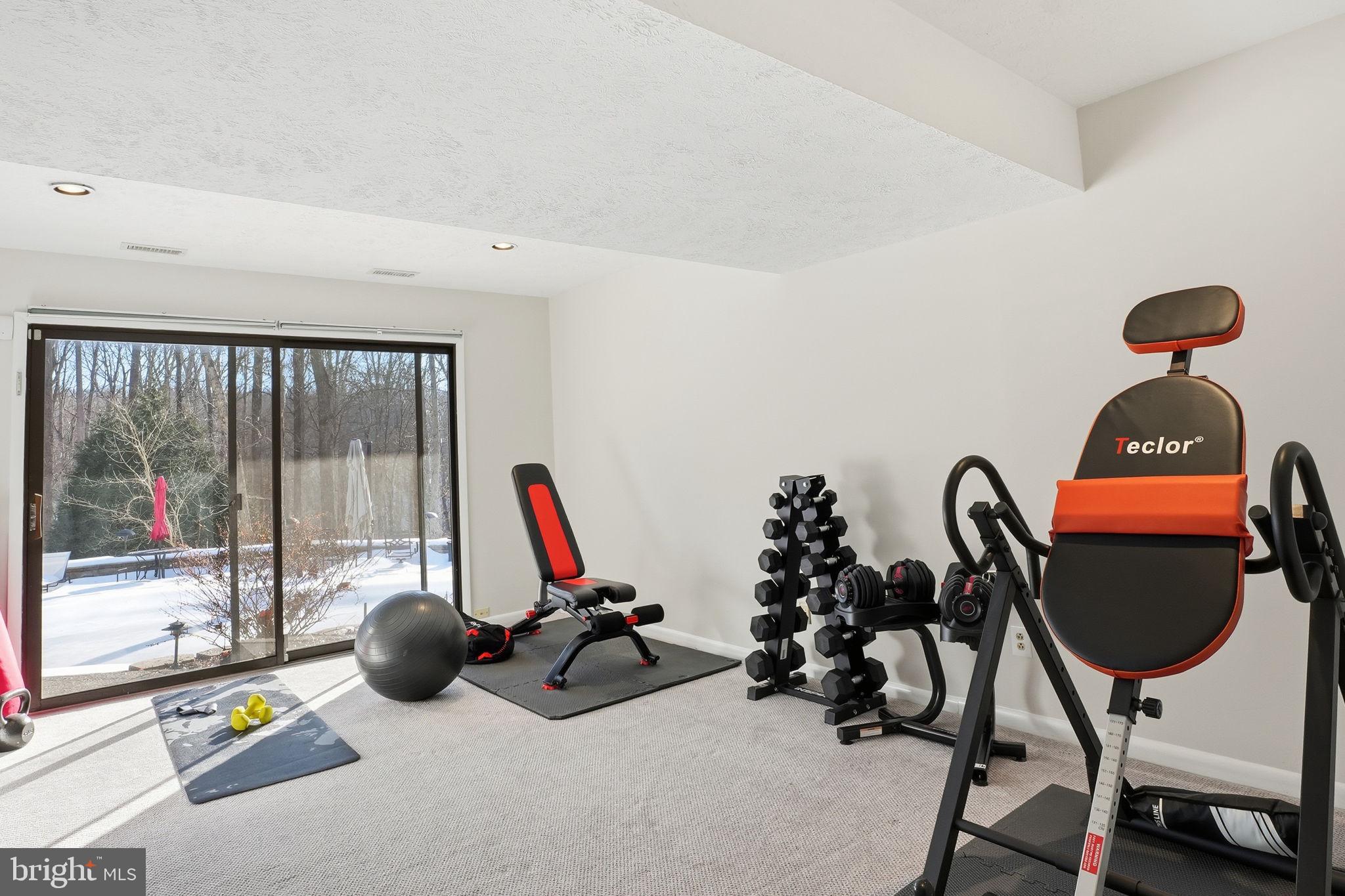 DARNESTOWN OUTSIDE - Residential