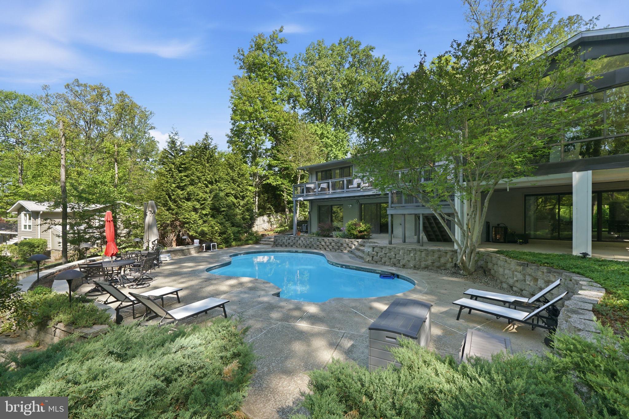 DARNESTOWN OUTSIDE - Residential