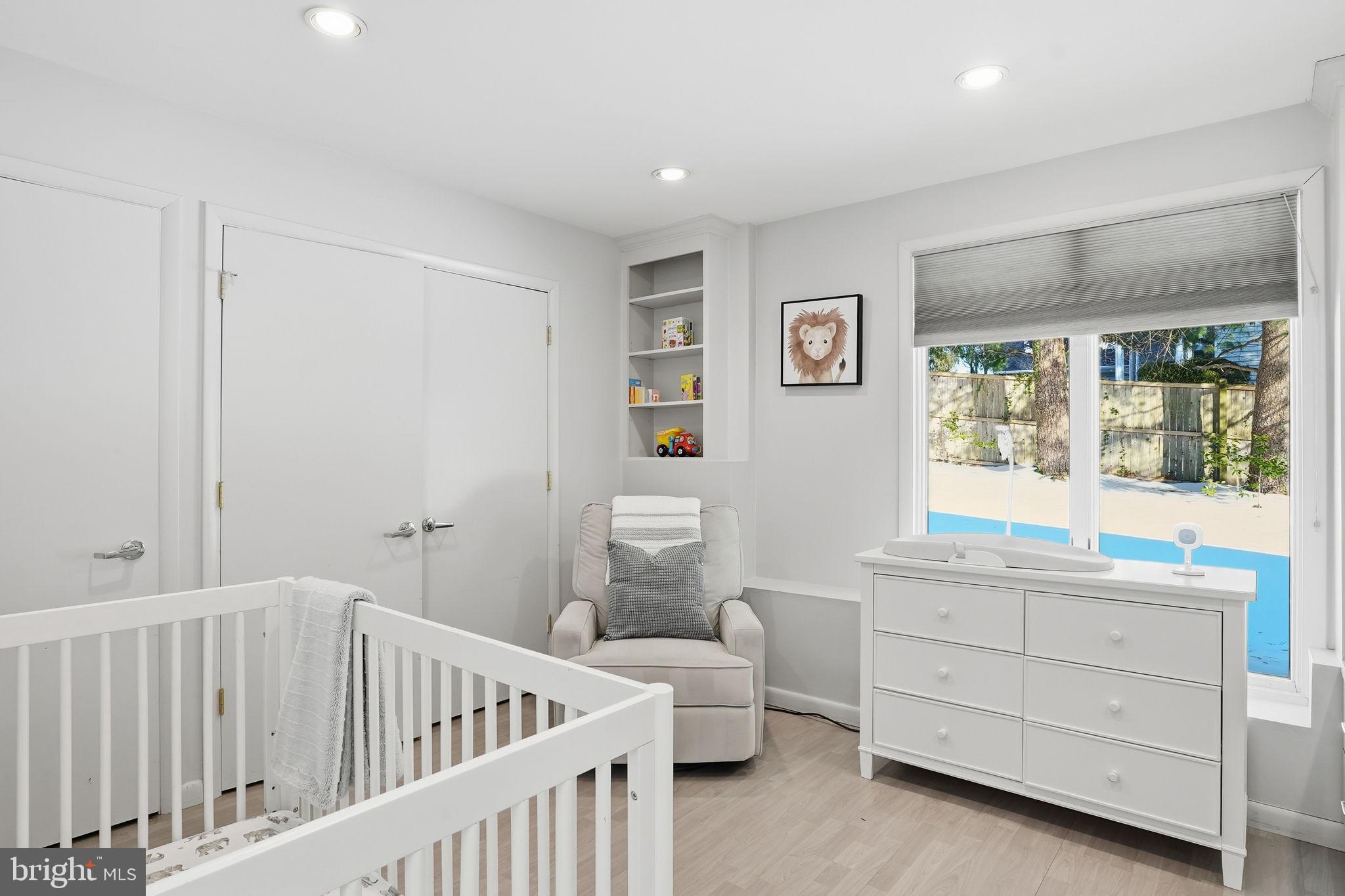 DARNESTOWN OUTSIDE - Residential