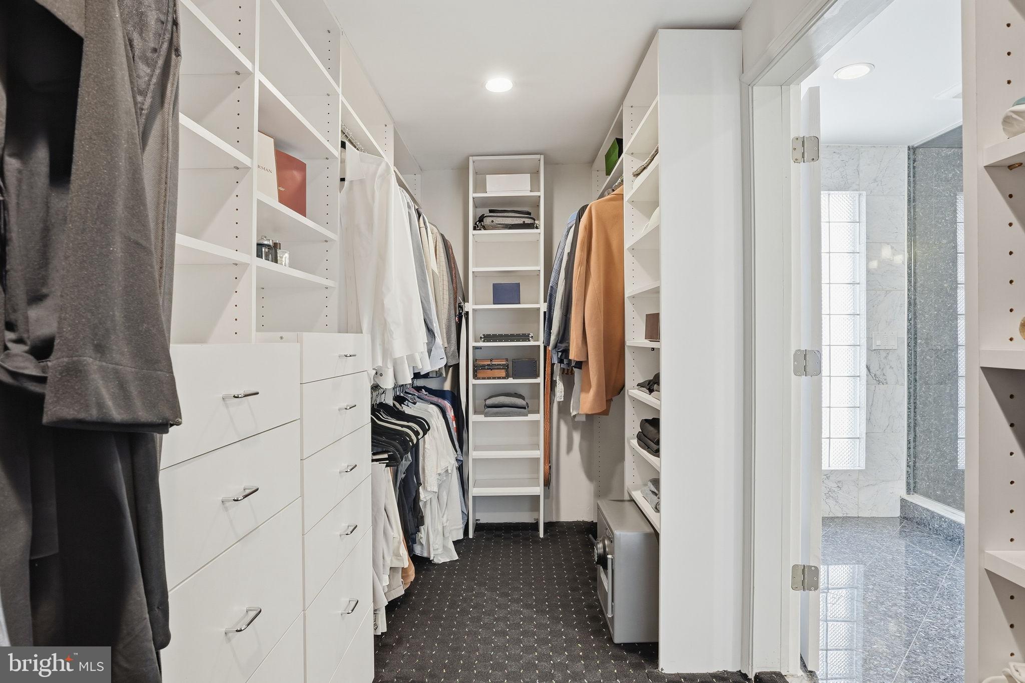 DARNESTOWN OUTSIDE - Residential