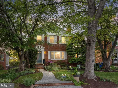 407 Deerfield Avenue, Silver Spring, MD MLS: MDMC2178744