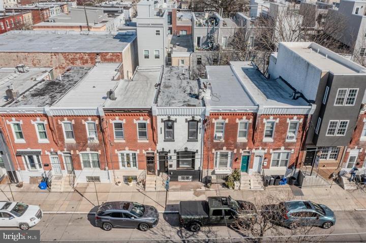 2243 DICKINSON STREET