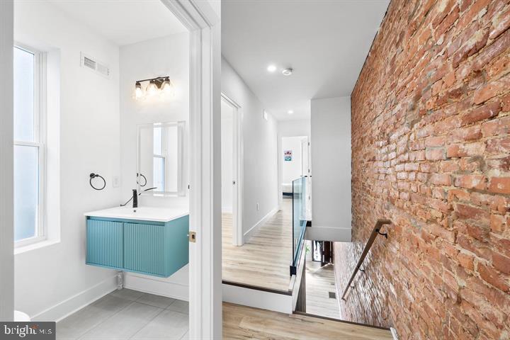 PHILADELPHIA (SOUTH) - Residential