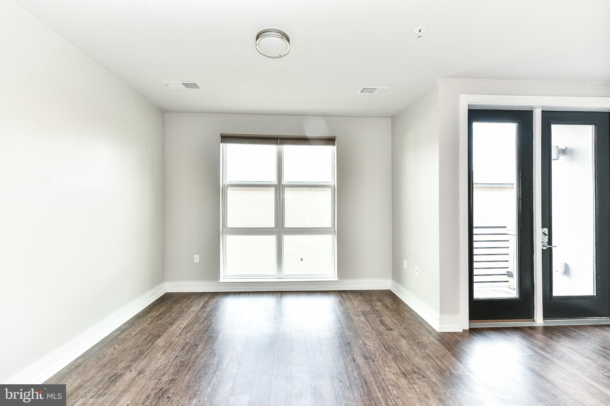 DEL RAY PLACE - Residential Lease