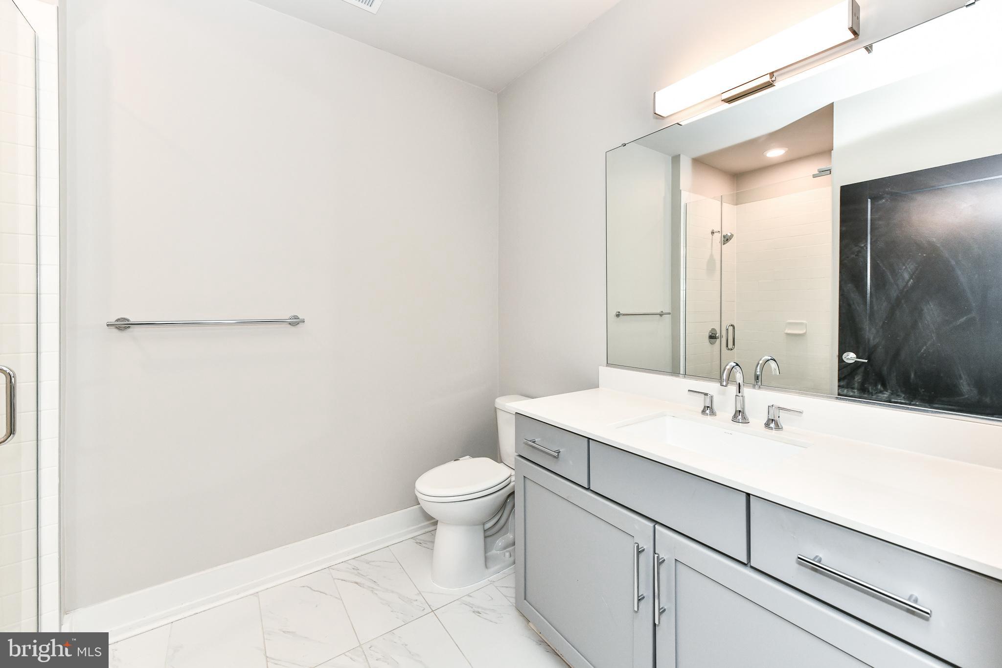 DEL RAY PLACE - Residential Lease