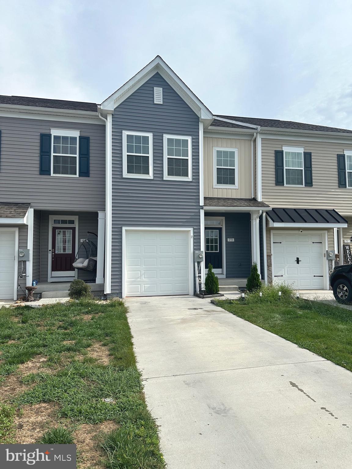 MCCAULEY CROSSING - Residential Lease