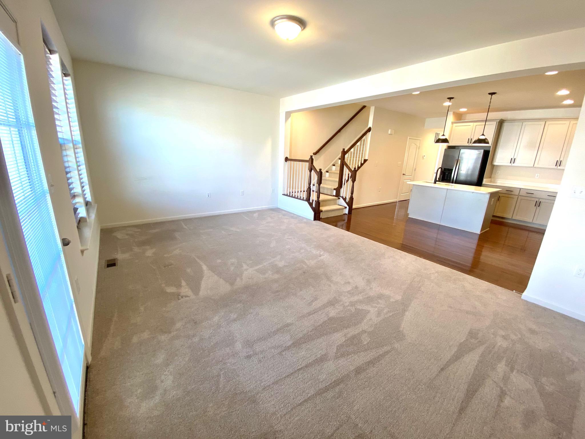 MCCAULEY CROSSING - Residential Lease