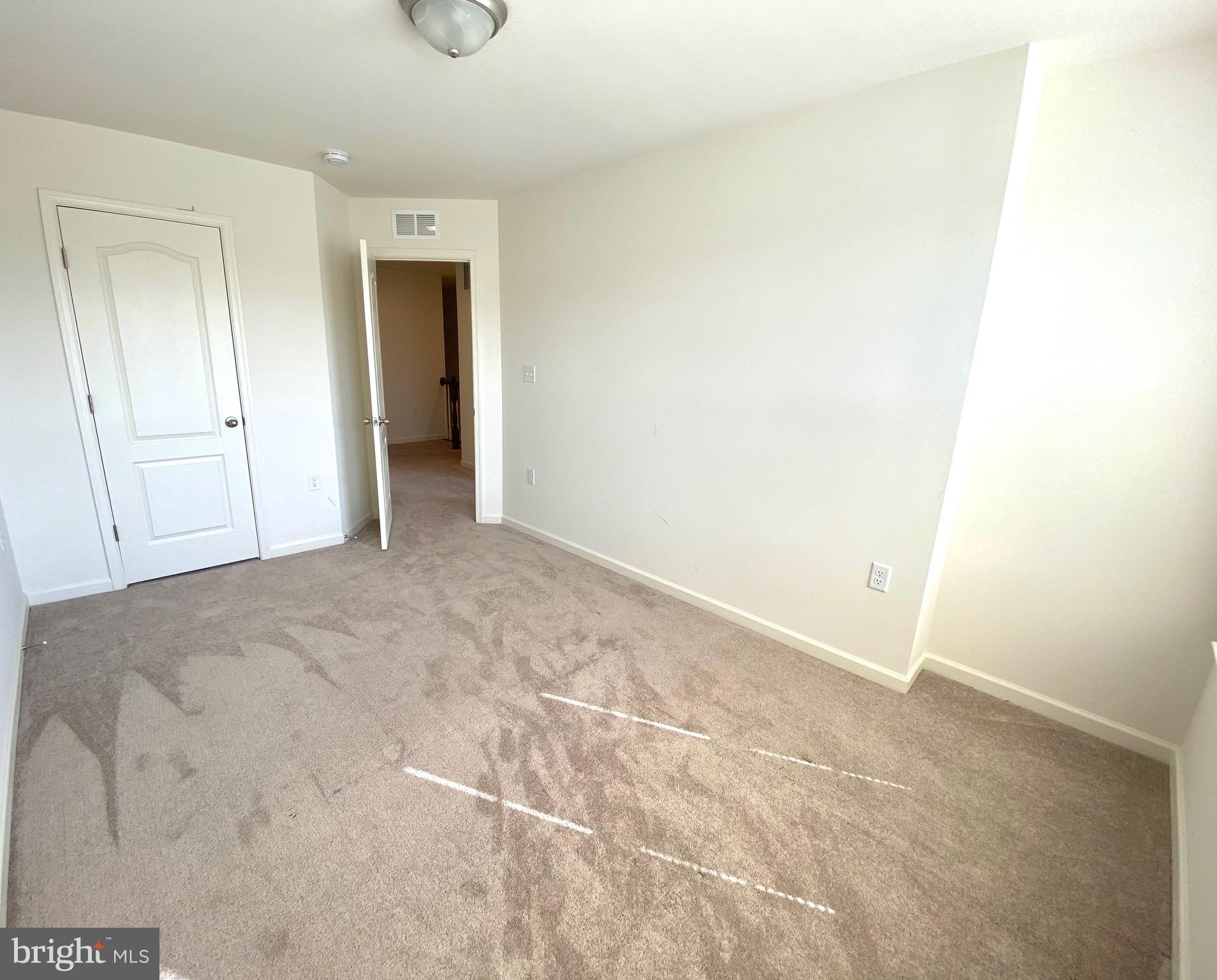 MCCAULEY CROSSING - Residential Lease