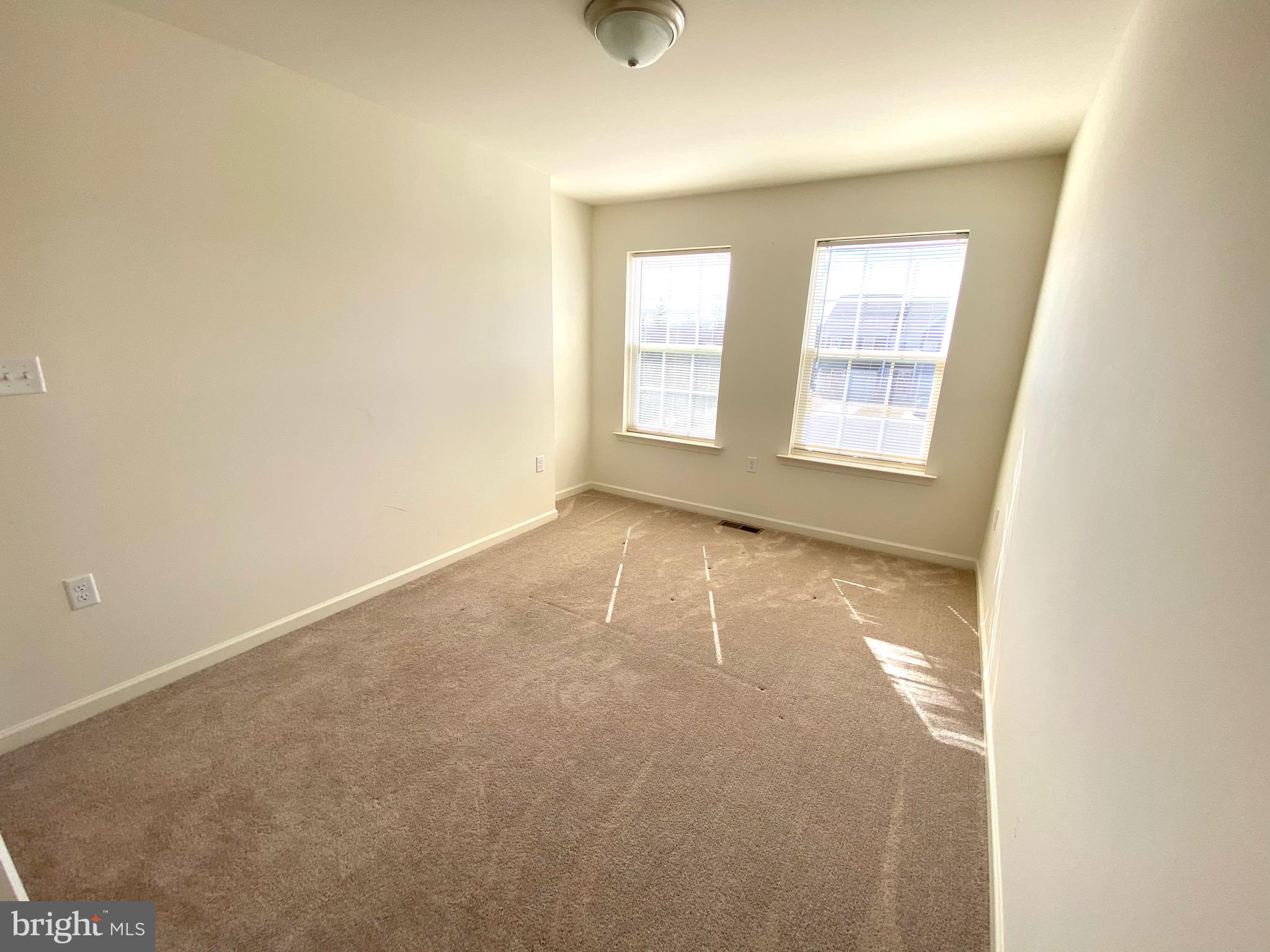 MCCAULEY CROSSING - Residential Lease