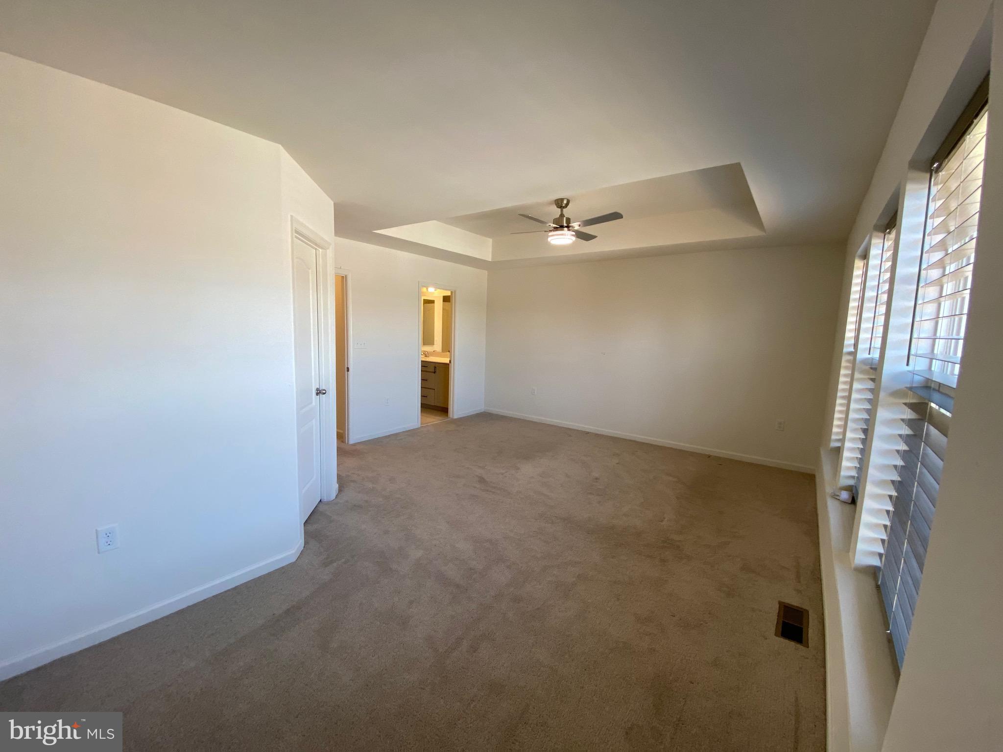 MCCAULEY CROSSING - Residential Lease