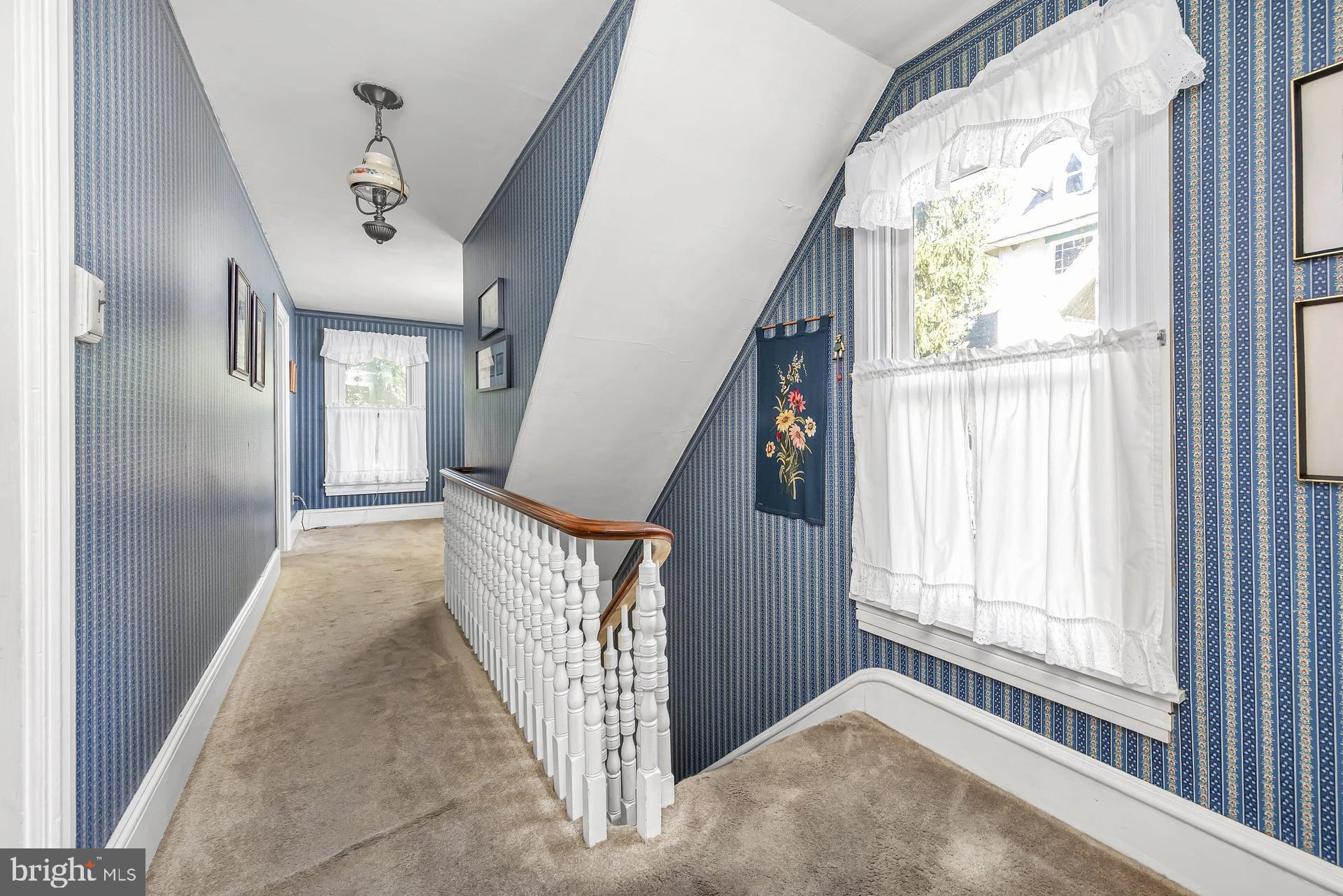 ANTIQUE ROW - Residential