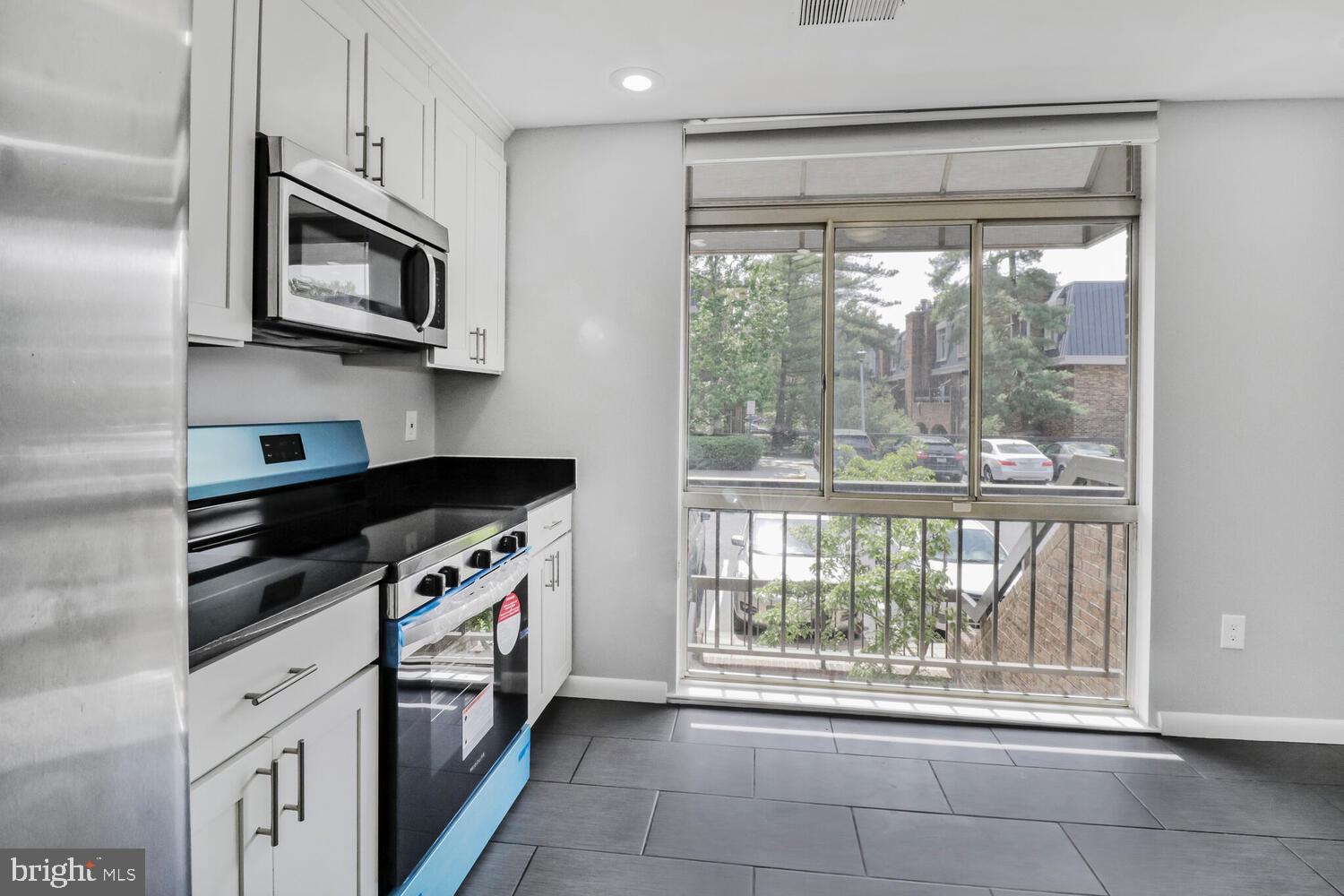 SOUTHAMPTON - Residential