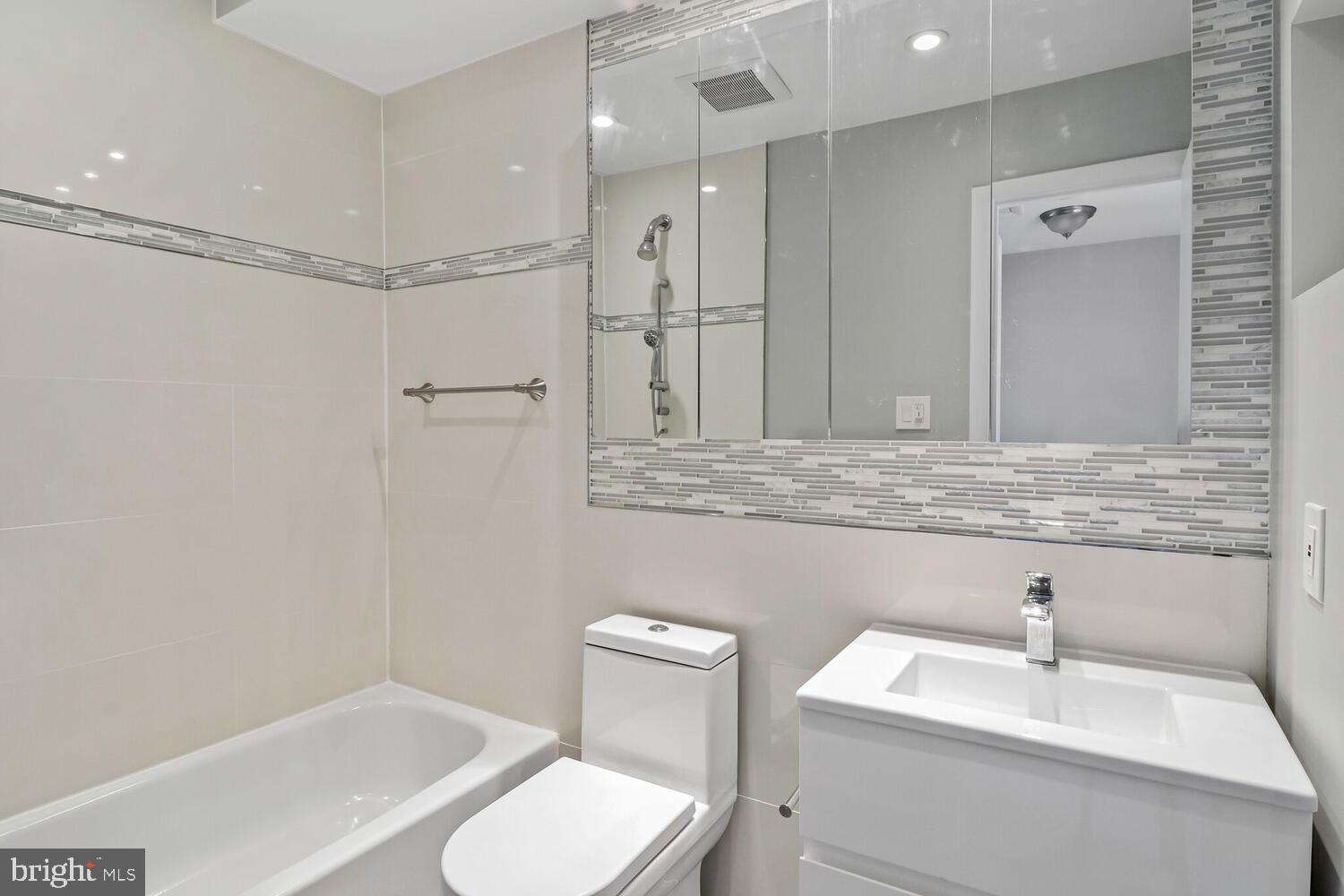 SOUTHAMPTON - Residential